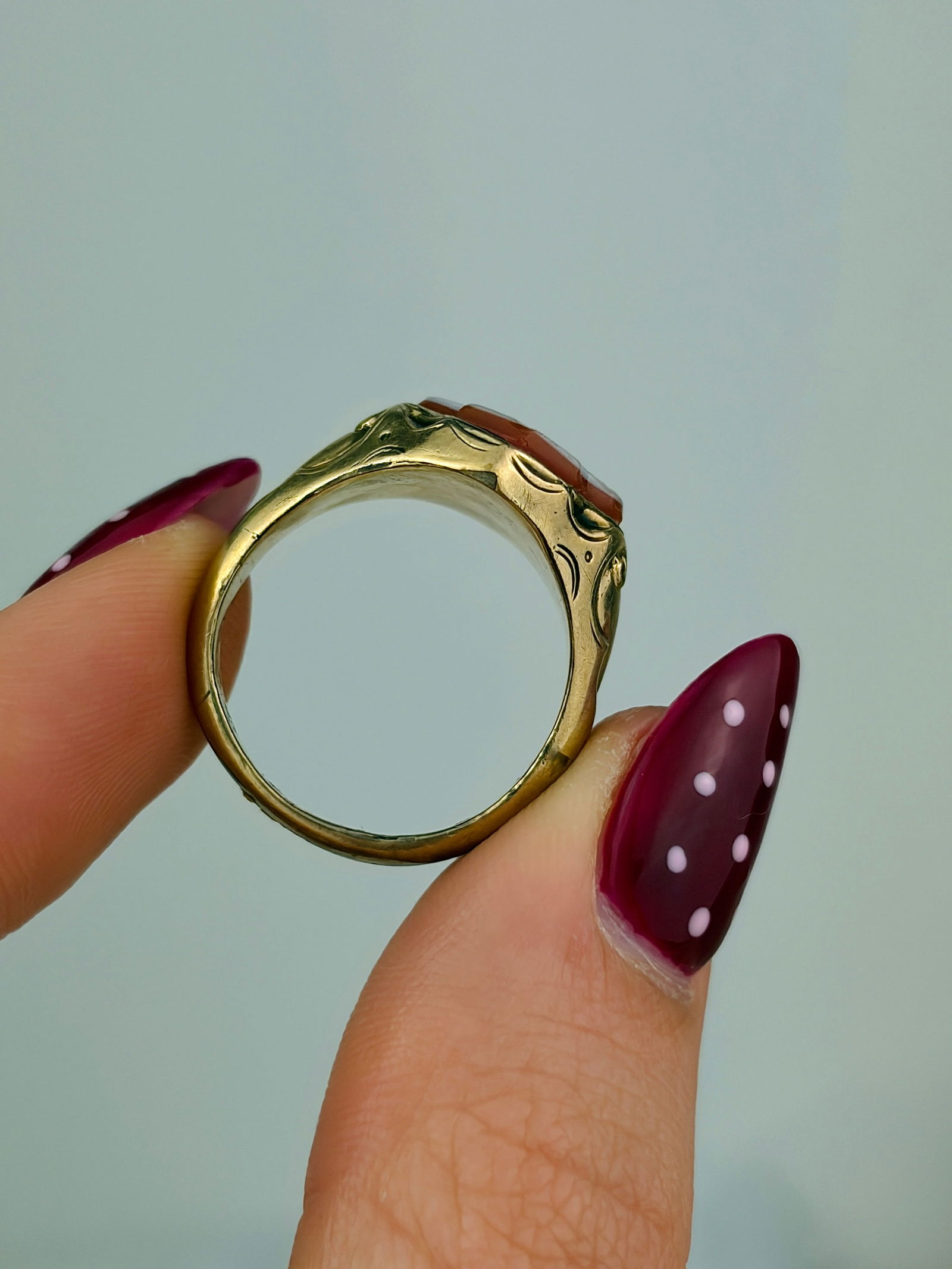 antique gold sardonyx signet style ring - 6