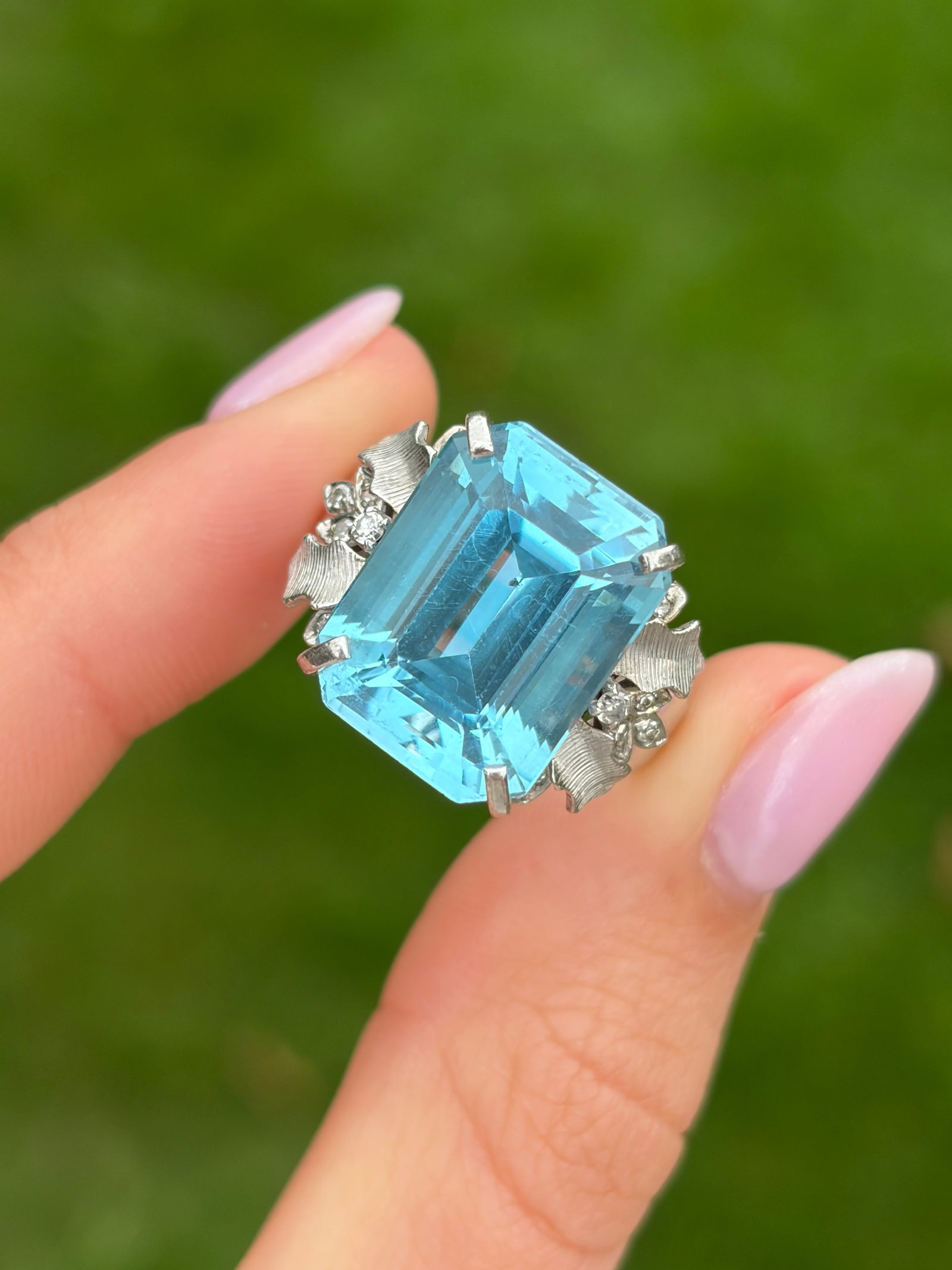 Giant Vintage Blue Topaz and Diamond 18 Carat White Gold Ring - 10