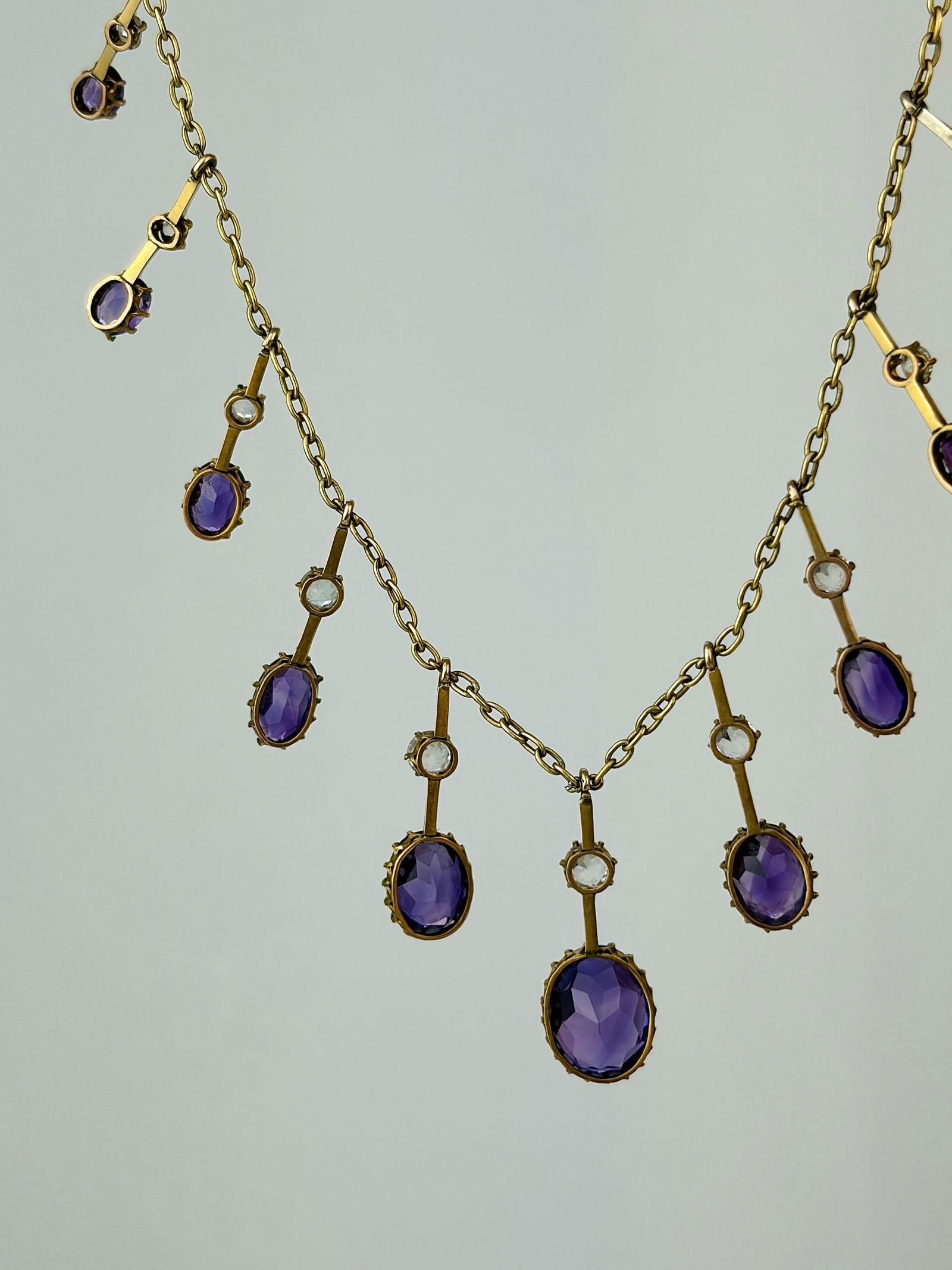 Edwardian Amethyst and Chrysoprase 9 Carat Yellow Gold fringe Necklace - 3