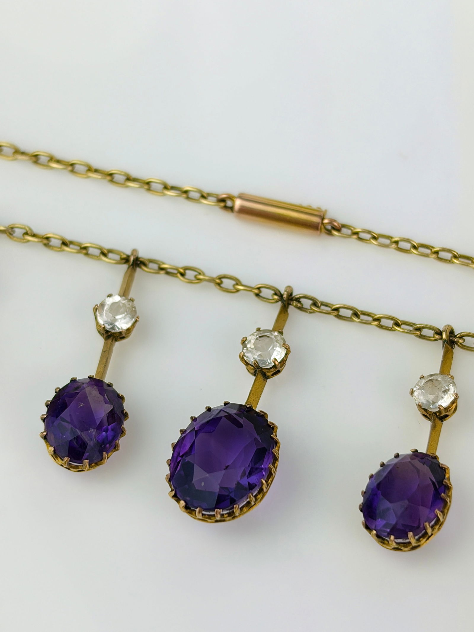 Edwardian Amethyst and Chrysoprase 9 Carat Yellow Gold fringe Necklace - 4