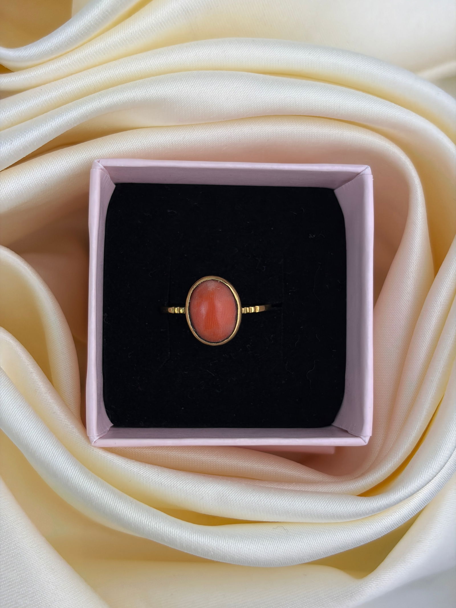 antique yellow gold ring - 7