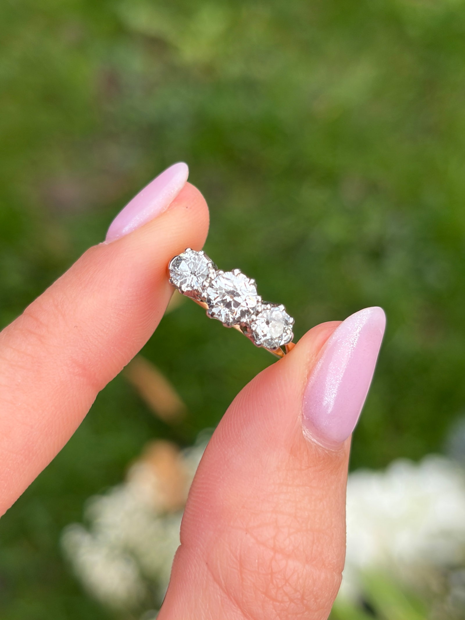 Edwardian 1.40ct Diamond and 18 Carat Gold and Platinum Three Stone Ring - 11
