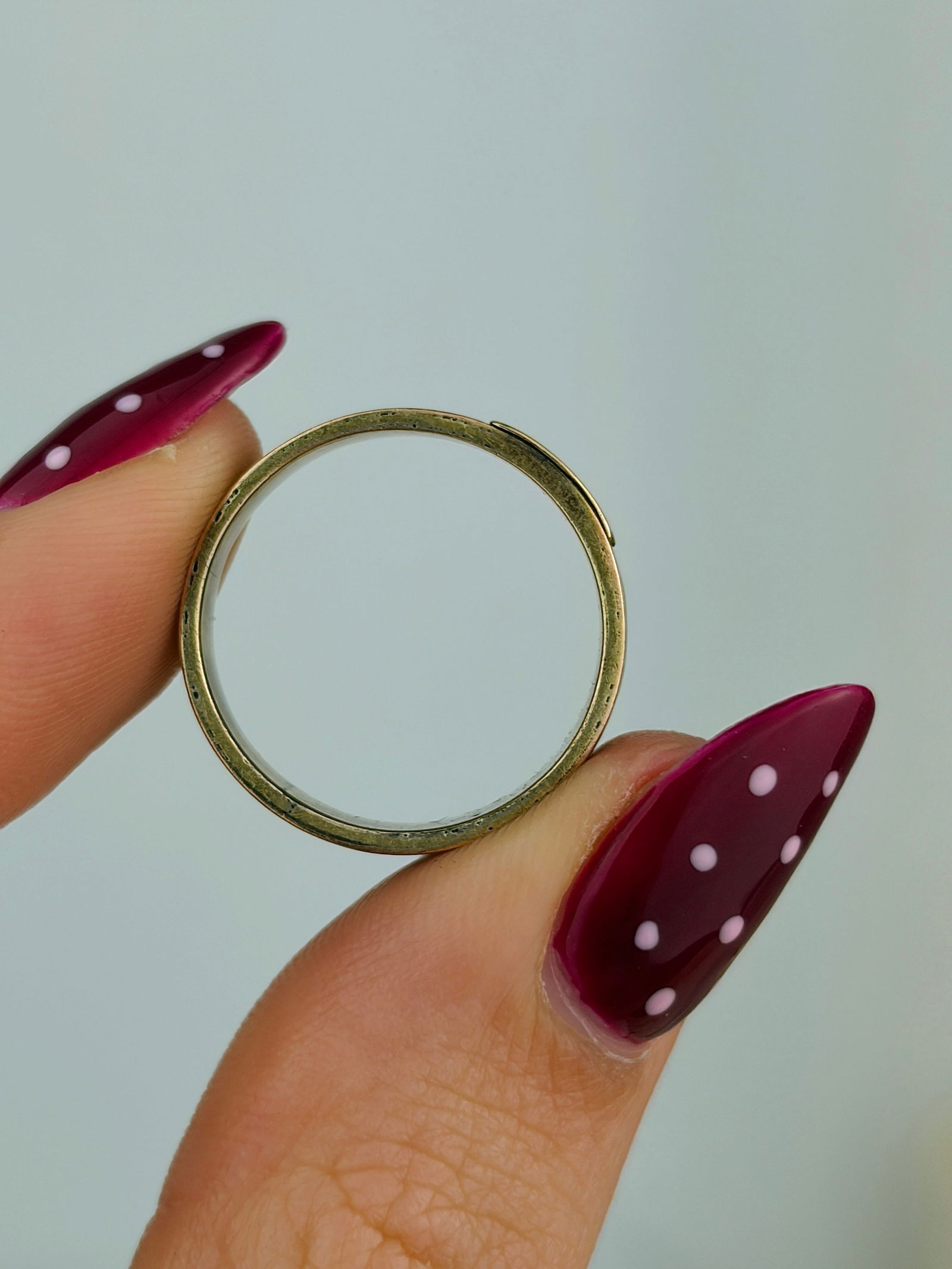 antique black enamel 18ct yellow gold "in memory of band ring - 6