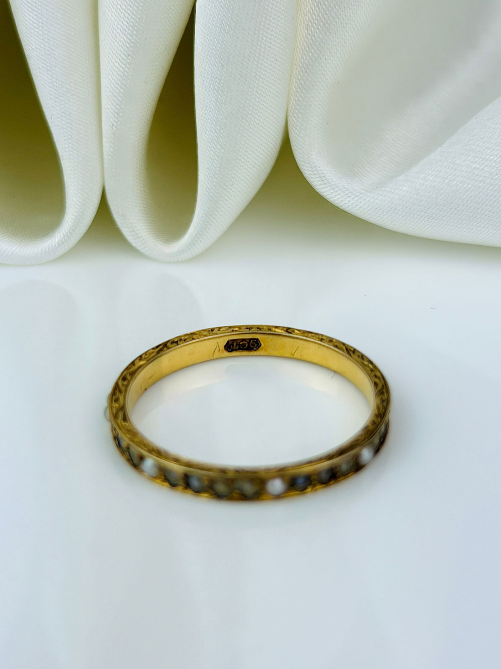 antique 9ct gold pearl full eternity band ring - 3