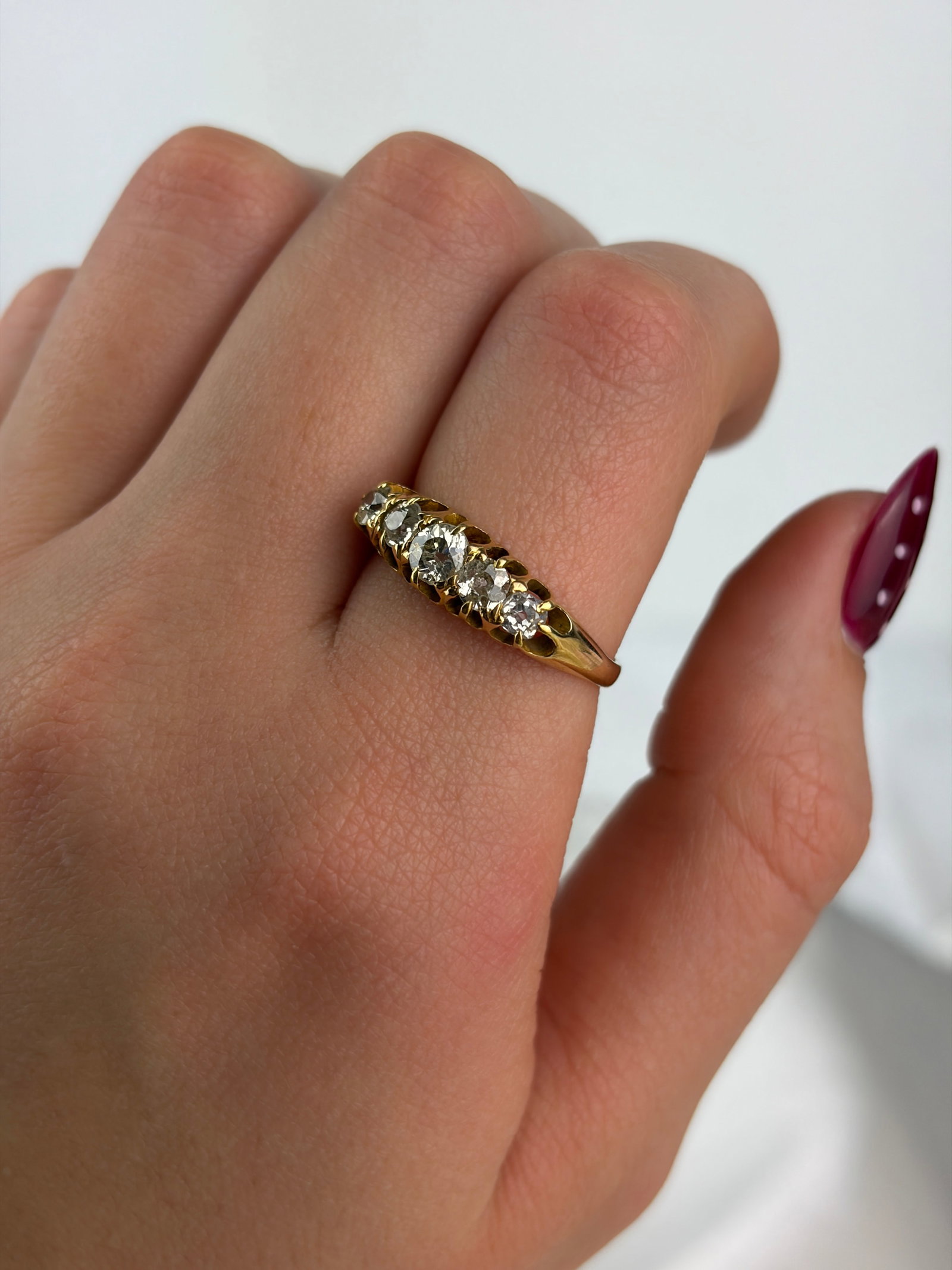 chunky 14ct yellow gold diamond 5 stone ring - 9