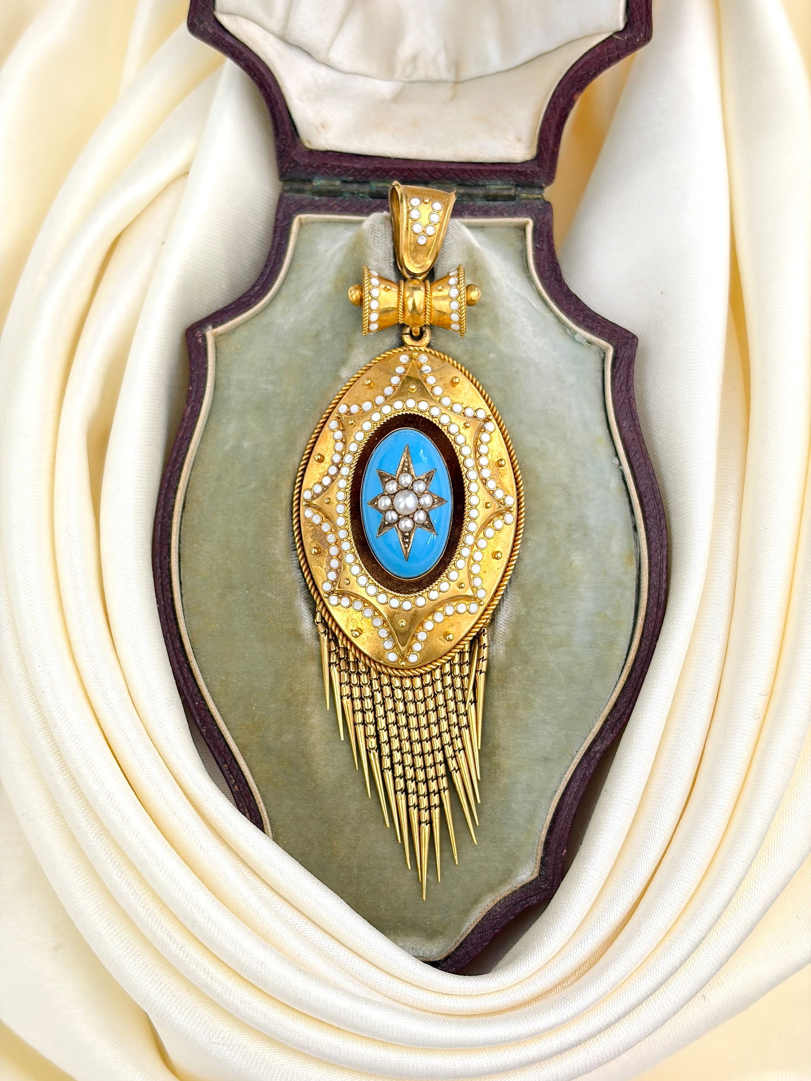 Outstanding Antique Huge 18ct Yellow Gold Blue Enamel Tassel Locket Back Pendant in Fitted Box - 2