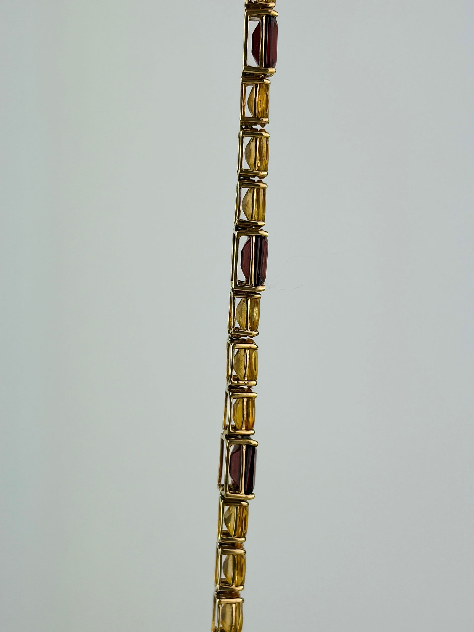 9ct Yellow Gold Garnet and Citrine Bracelet - 2