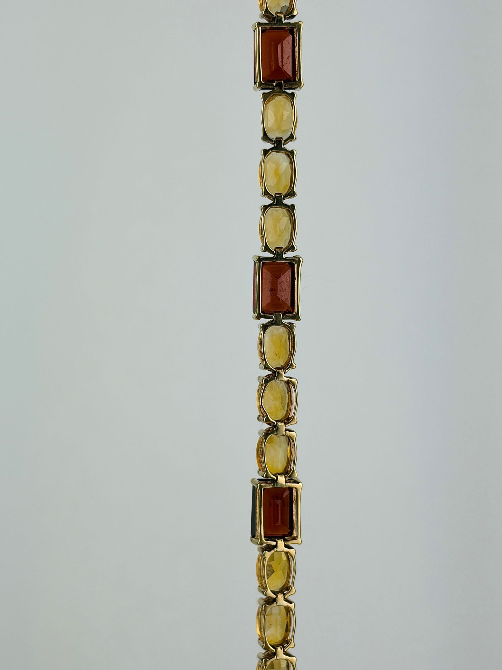 9ct Yellow Gold Garnet and Citrine Bracelet - 3