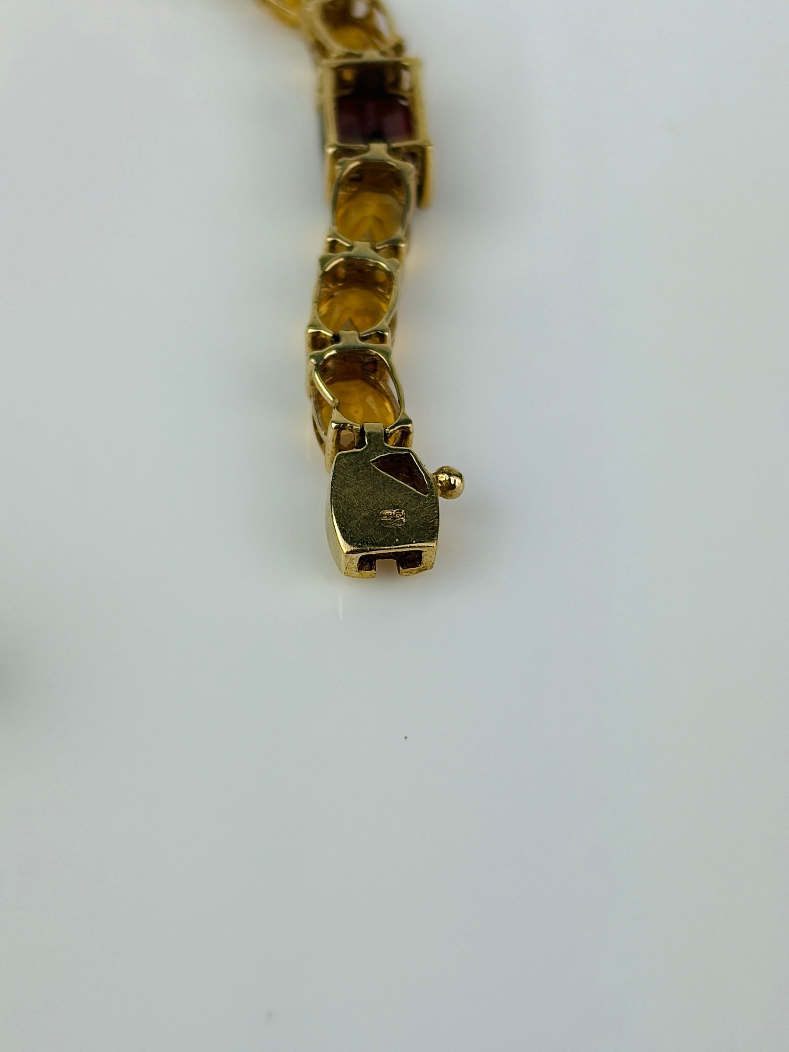 9ct Yellow Gold Garnet and Citrine Bracelet - 6