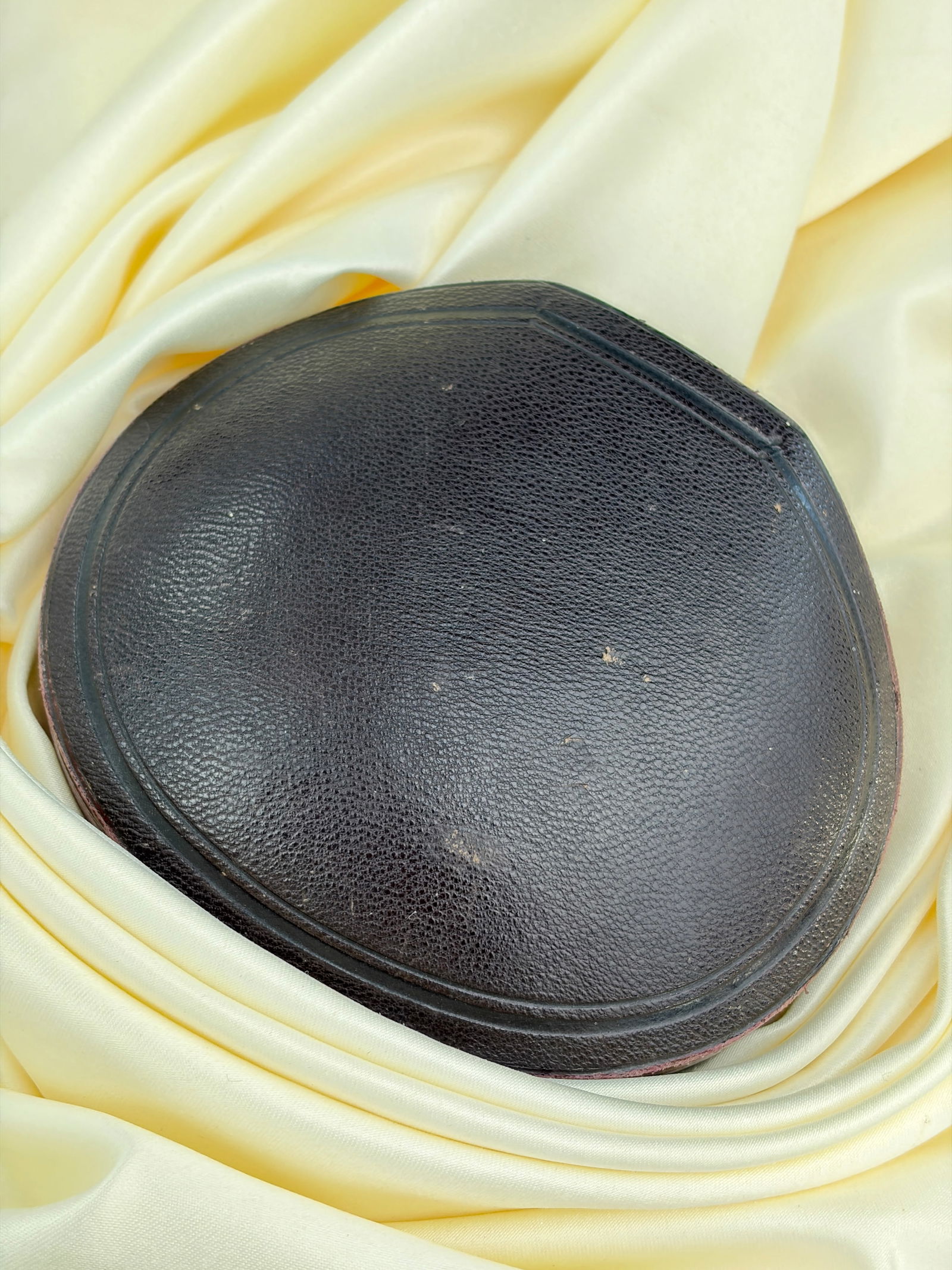 Incredible Antique Boxed Austro Hungarian Locket Back Necklace and Earrings Suite - 9