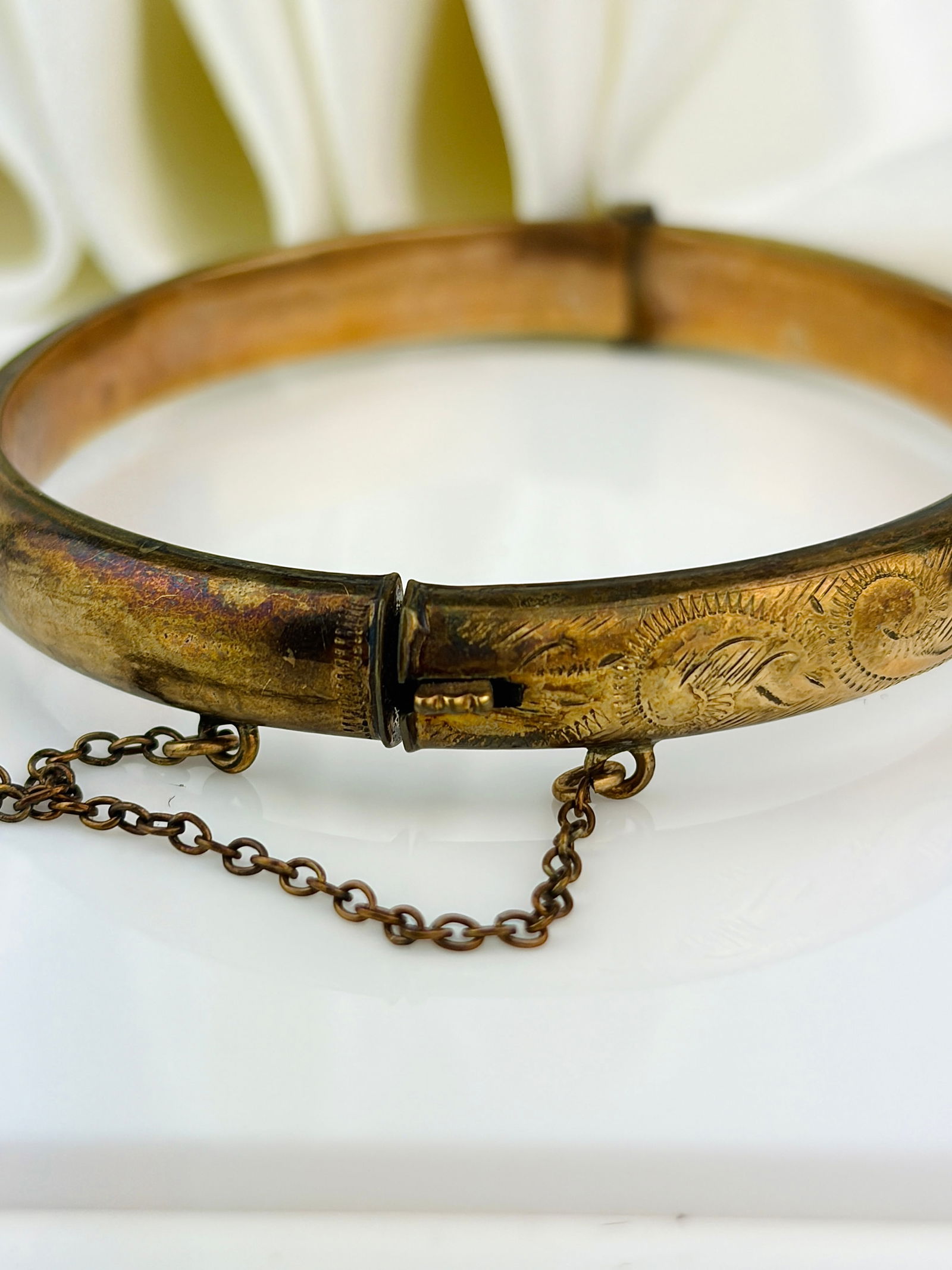 vintage 9ct rolled gold bangle with safety chain - 3