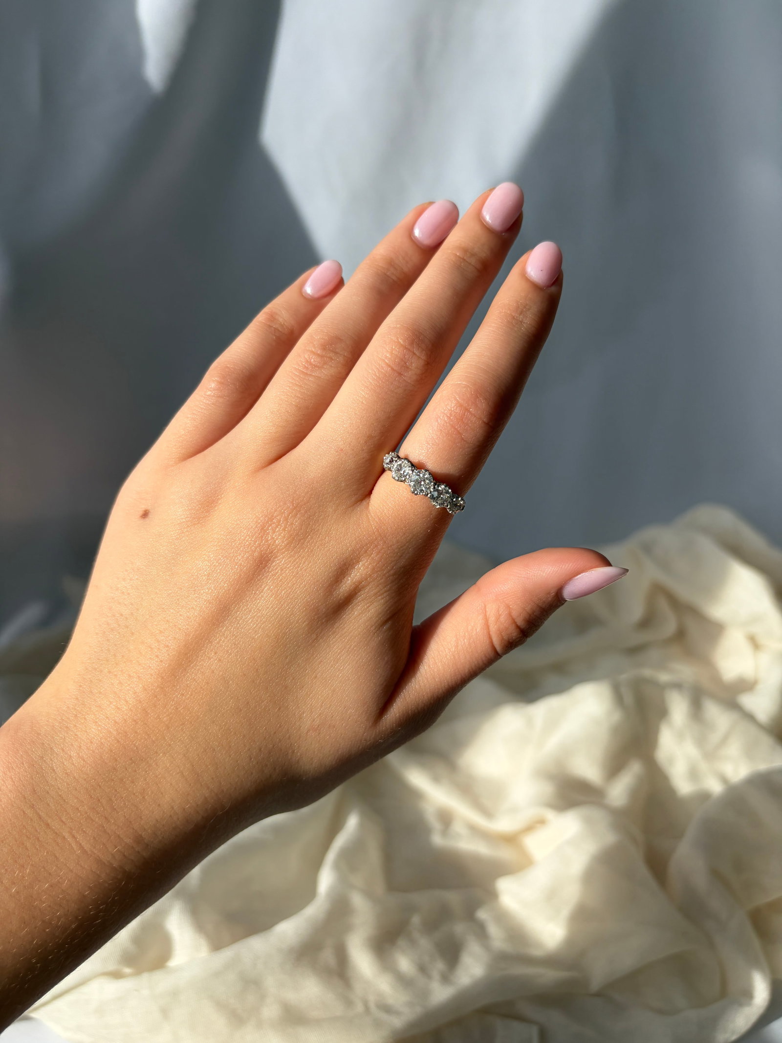 Edwardian Chunky 1.90ct Diamond and 18 Carat Gold Five-Stone Band Ring - 9