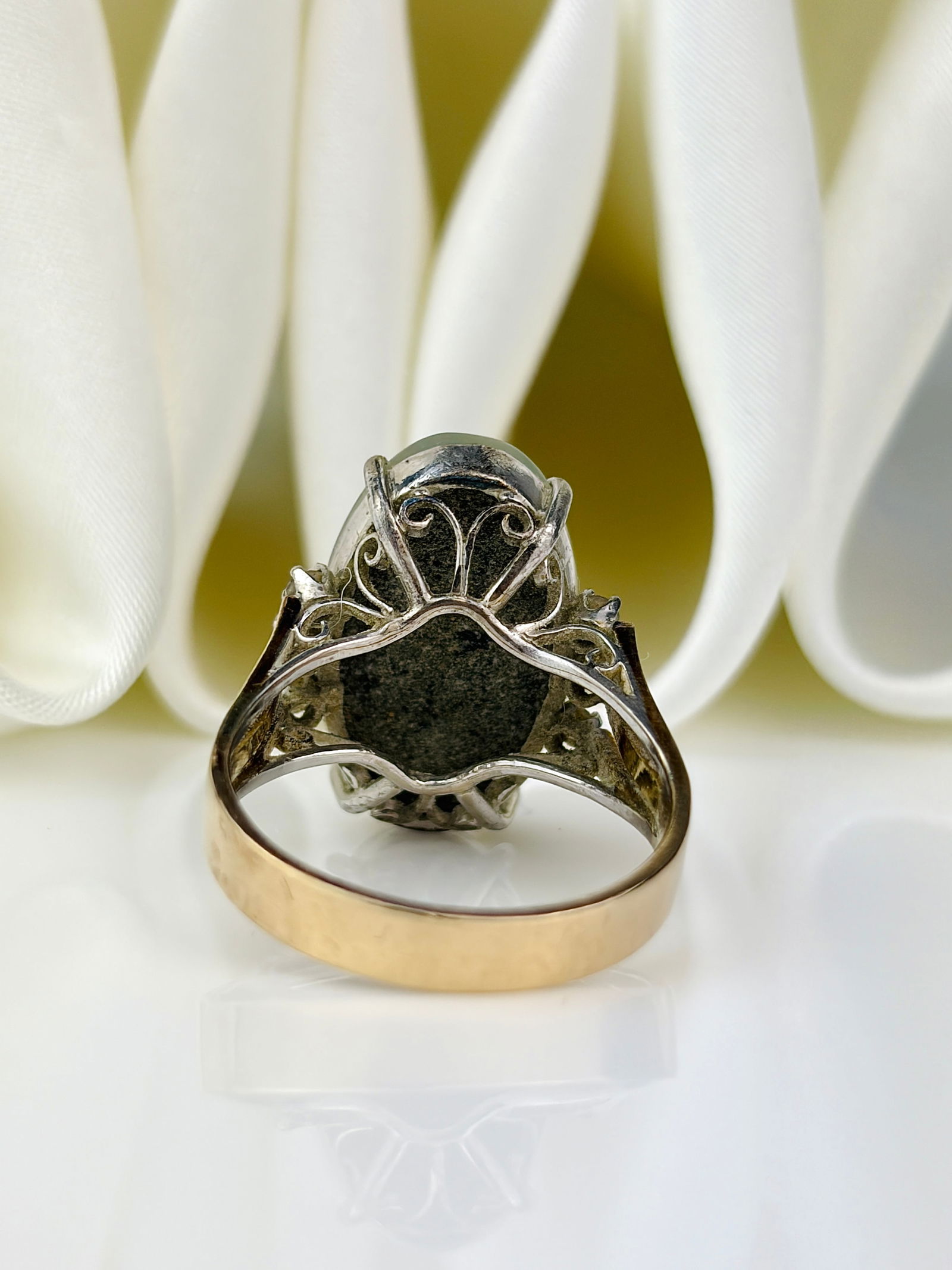 huge 14ct gold black opal triplet with diamond shoulders - 2