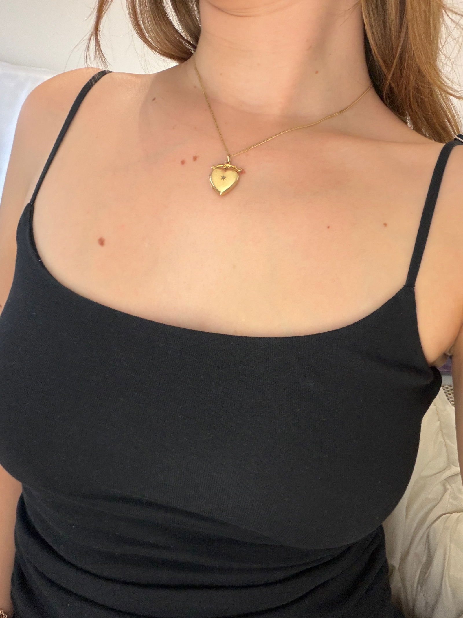 vintage 9ct yellow gold heart locket with star diamond pendant - 3