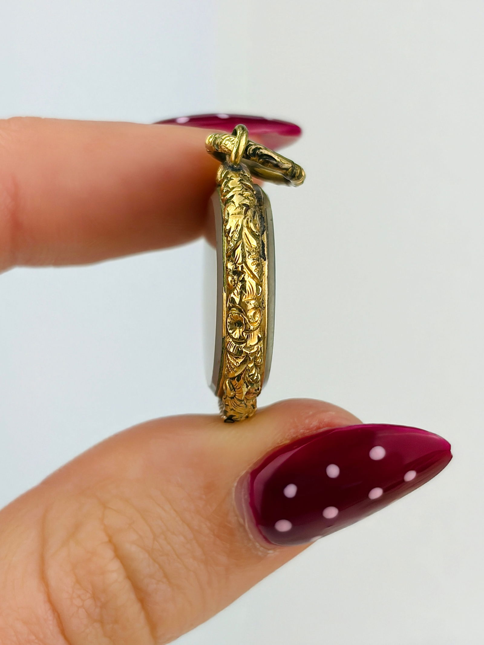 antique c.1820 carved locket pendant - 2