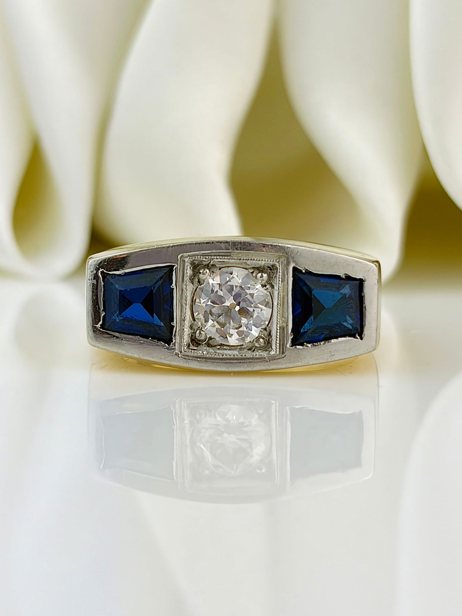 Huge Chunky Sapphire and Diamond 3 Stone Ring in 18ct Yellow Gold: huge chunky sapphire and diamond 3 stone ring in 18ct yellow gold Wonderful 70pts diamond! Weight: 10.66g Size: UK P1/2, US 8.25 Materials: 18ct yellow gold Hallmarks: Stamped