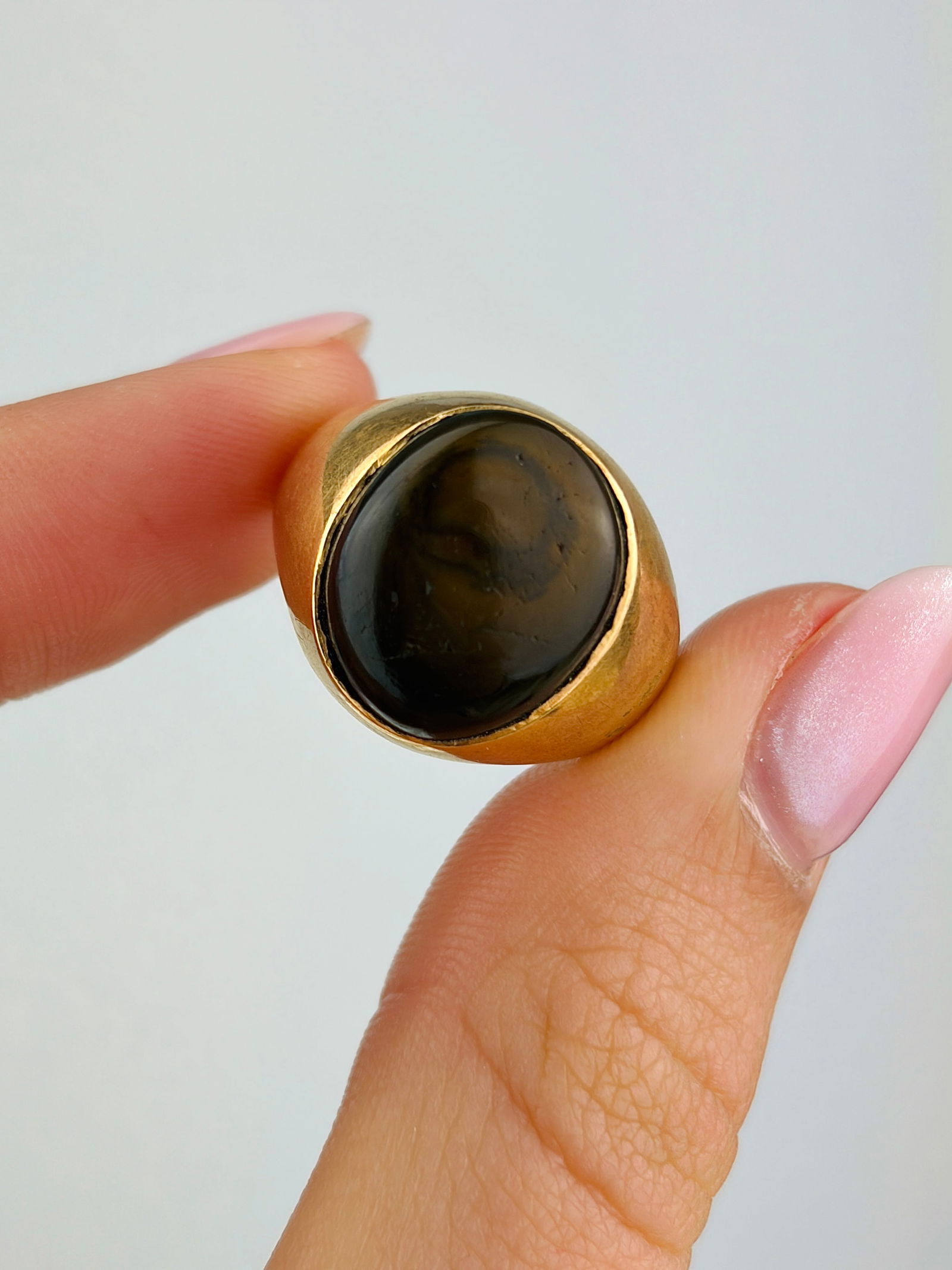 heavy 18ct yellow gold signet ring - 5