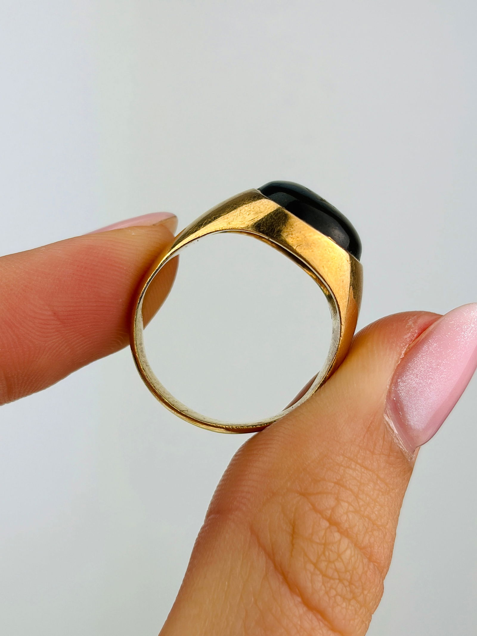 heavy 18ct yellow gold signet ring - 6