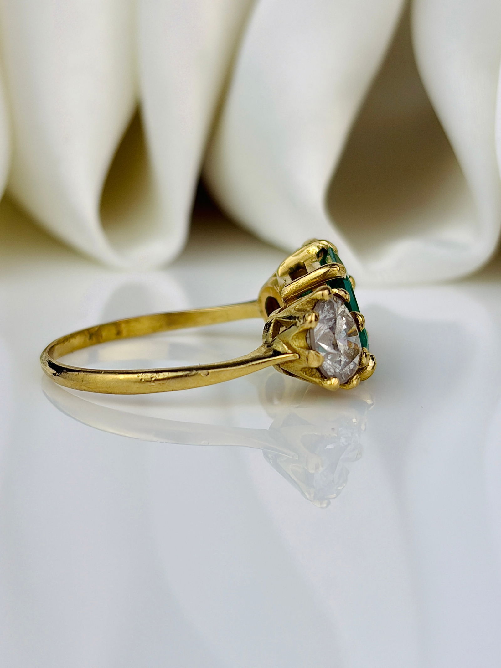 Art Deco Emerald and 2 carat Diamond 18 Carat Gold Three-Stone Ring - 2