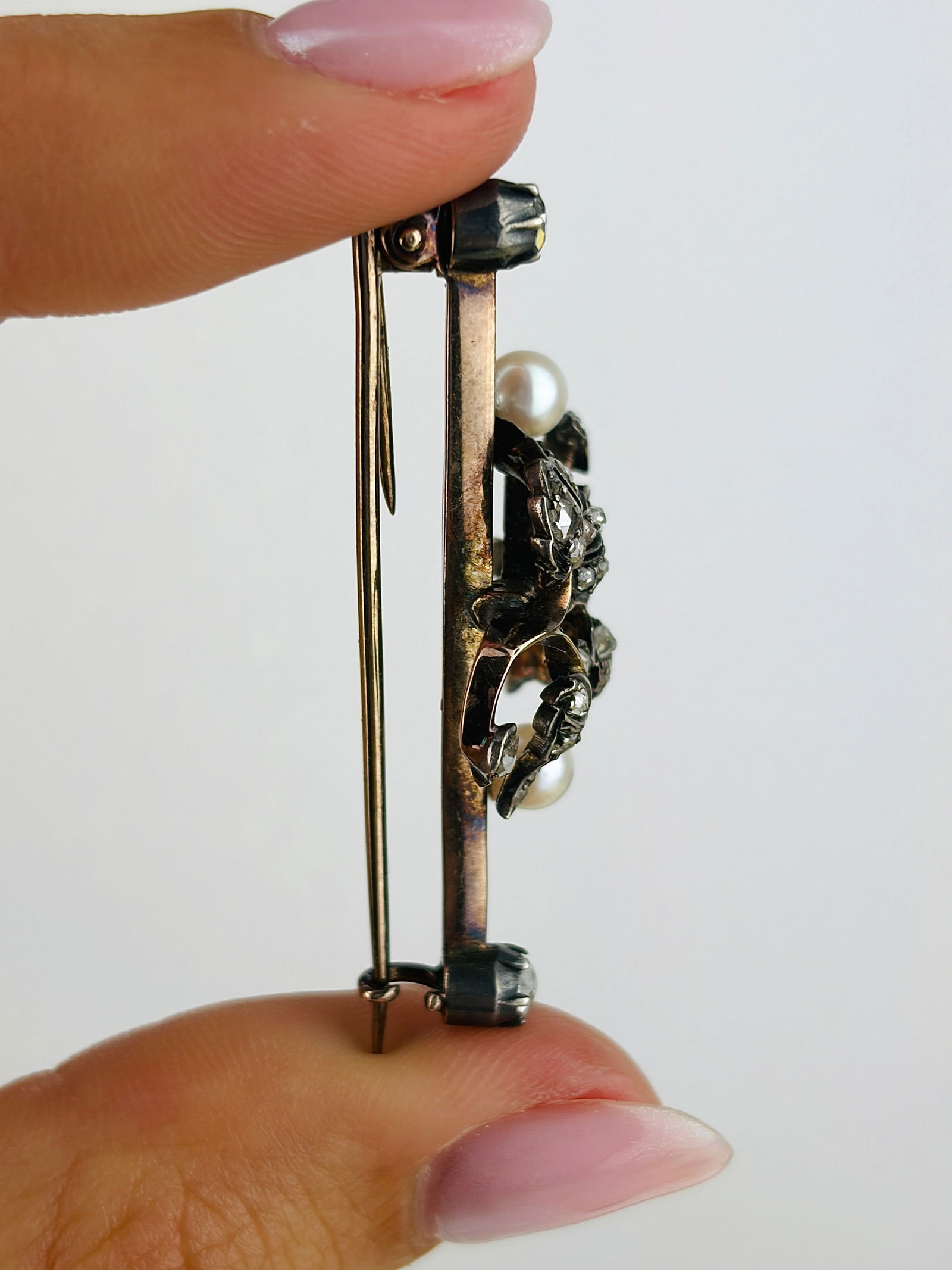 Art Deco Rose Cut Diamonds Diamond and Pearl 18ct Gold Brooch - 3