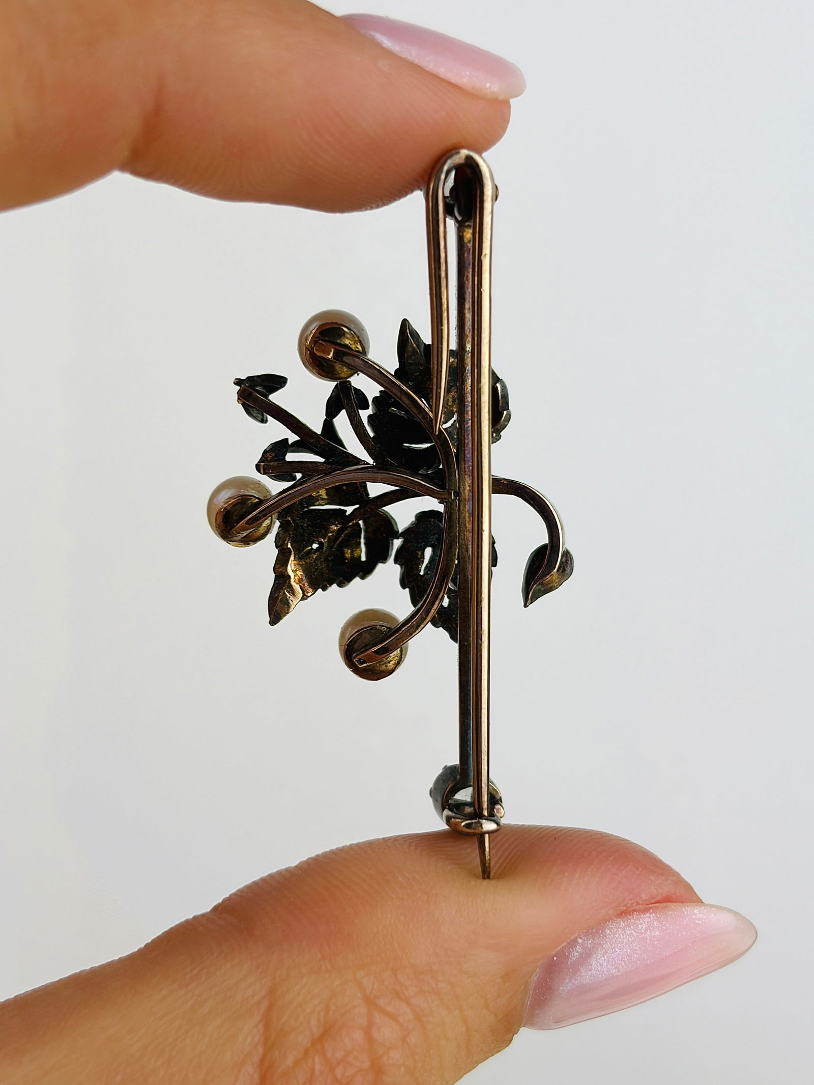 Art Deco Rose Cut Diamonds Diamond and Pearl 18ct Gold Brooch - 4