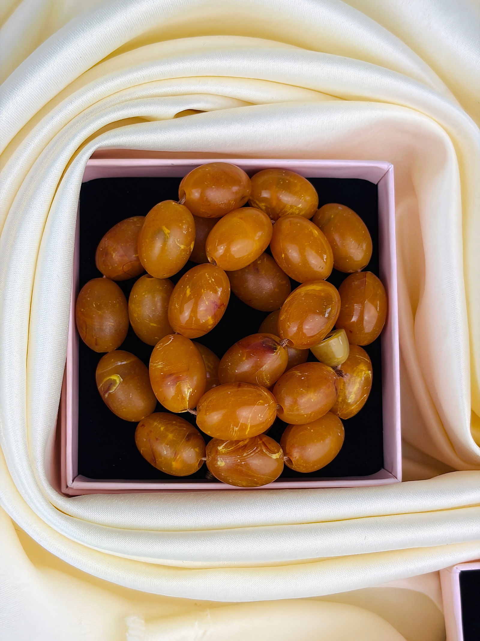 incredible amber / bakelite beaded necklace - 5