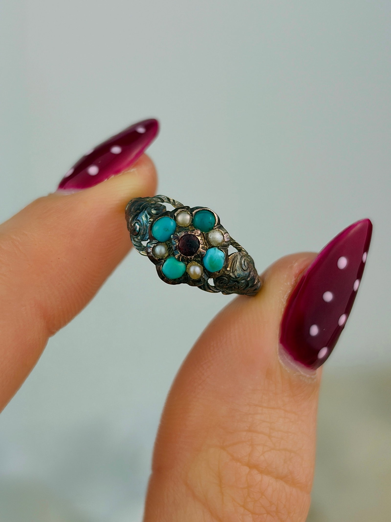 antique gemset flower ring - 4