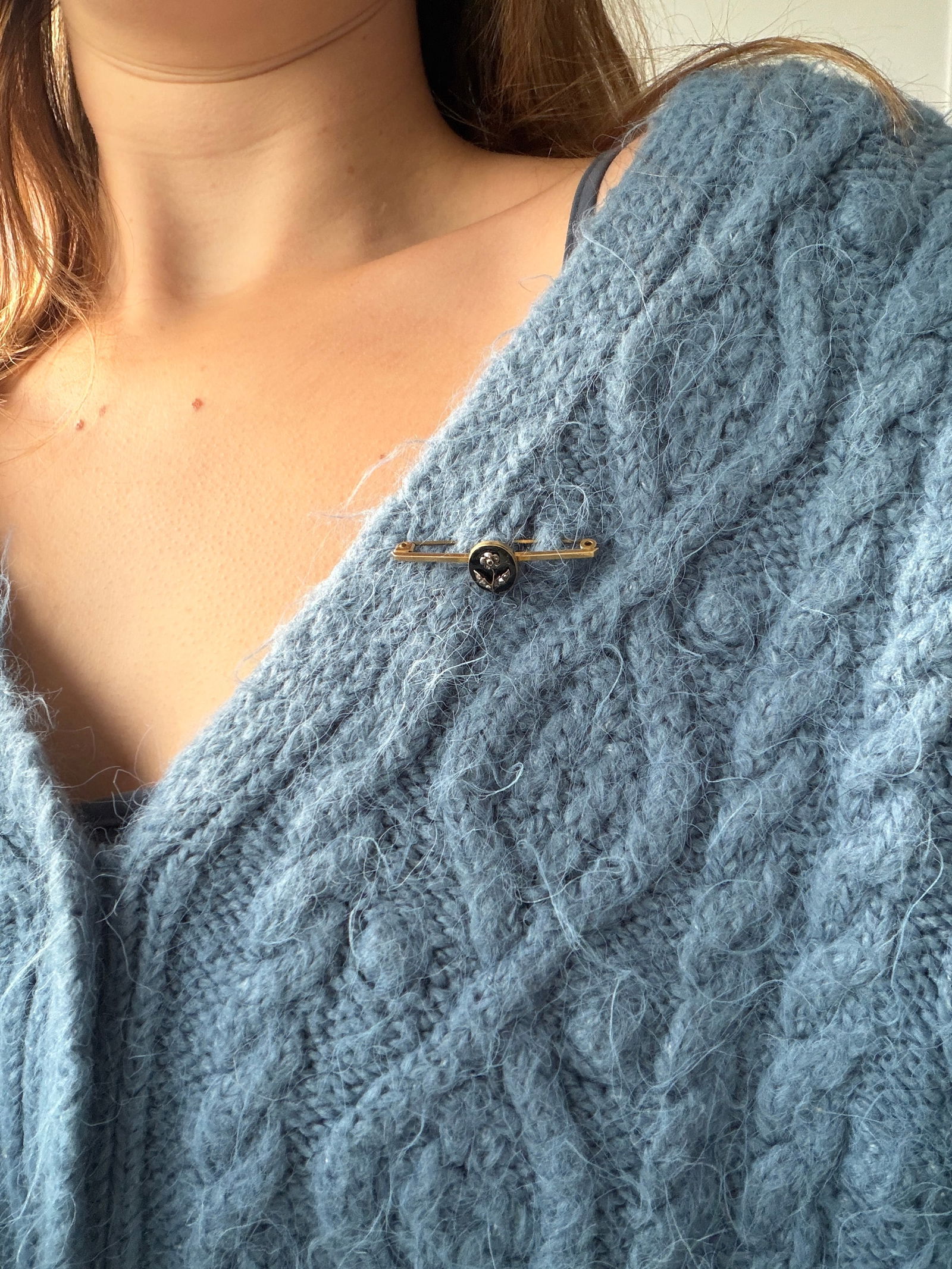 Antique Rose Cut Diamond Forget Me Not Black Enamel 9ct Gold Bar Brooch - 7