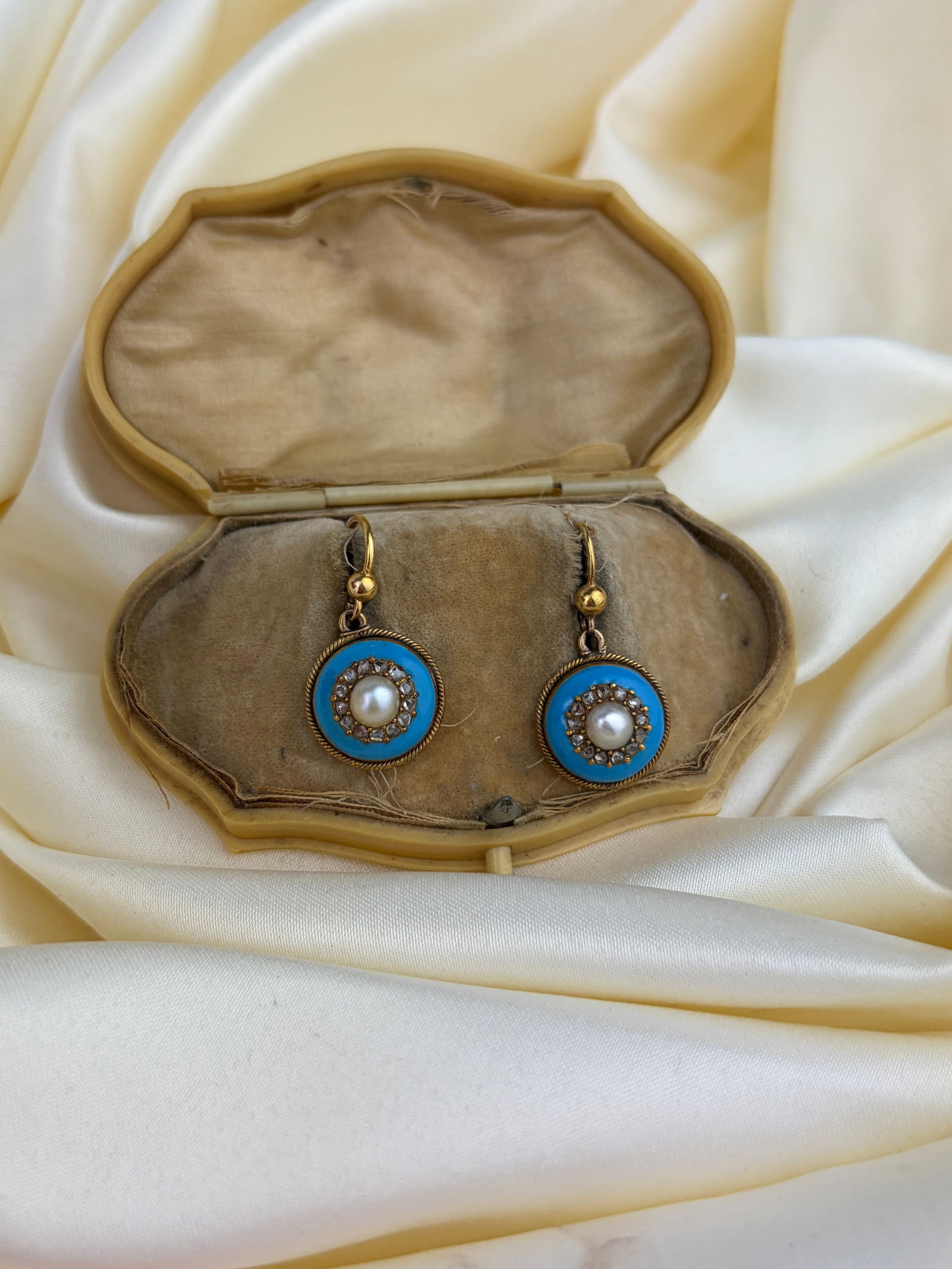 Antique Gold Enamel, Pearl and Rose Cut Diamond Earrings in Antique Box in 9ct Gold - 5