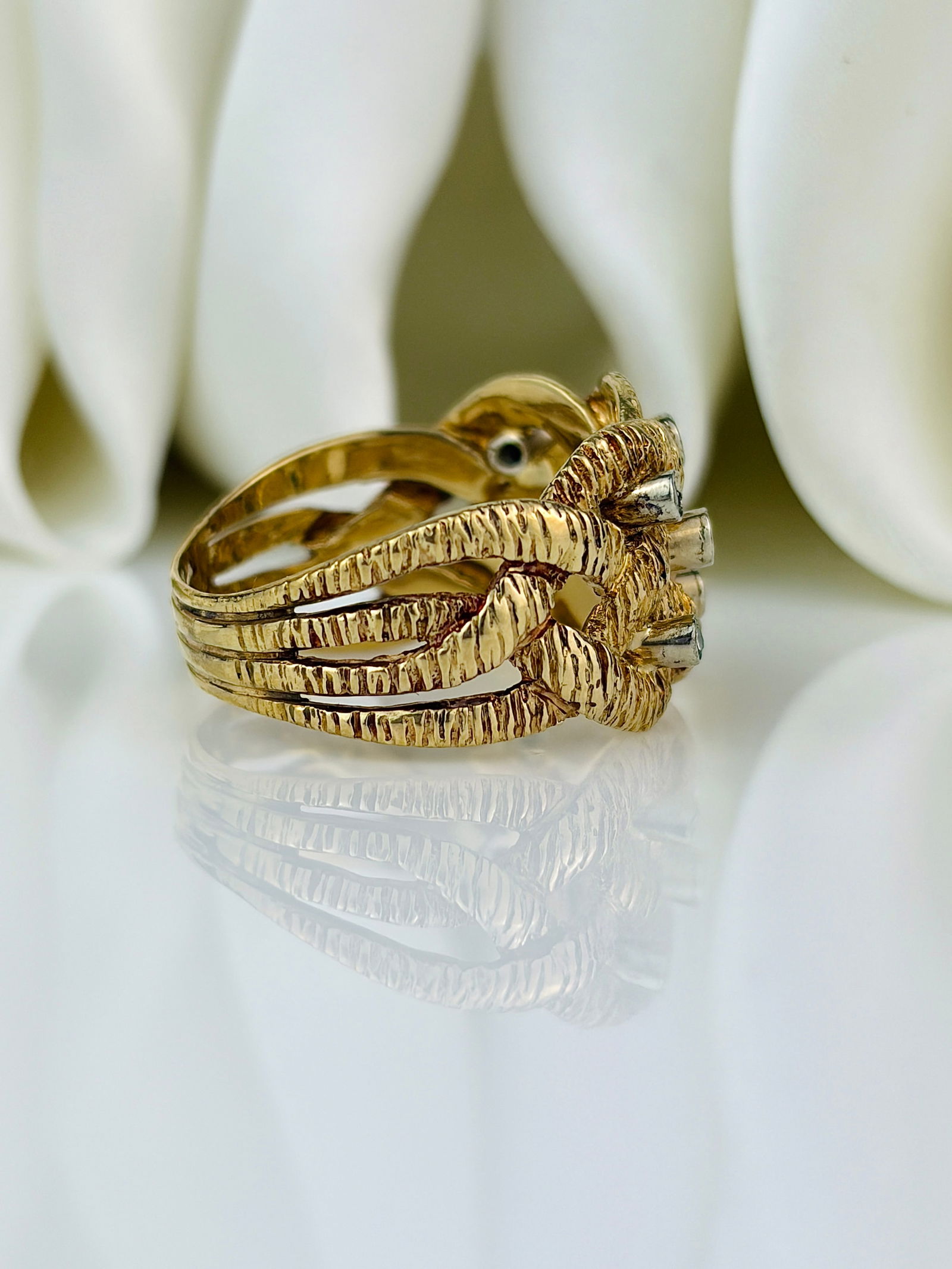 Vintage C.1973 Wide Crop & Farr Diamond and 18 Carat Gold Band Ring - 2