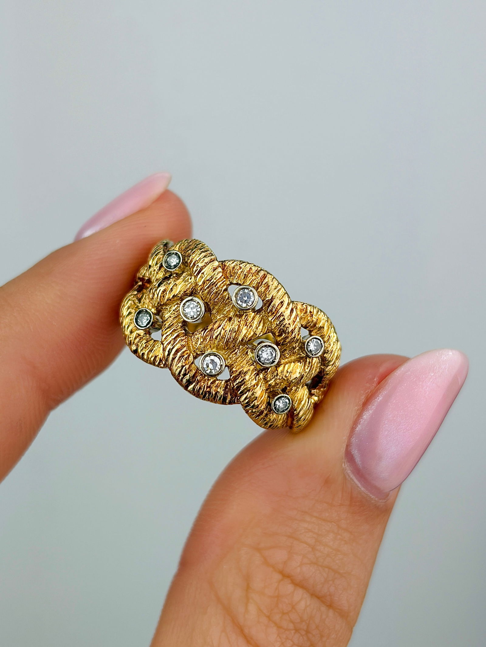 Vintage C.1973 Wide Crop & Farr Diamond and 18 Carat Gold Band Ring - 5