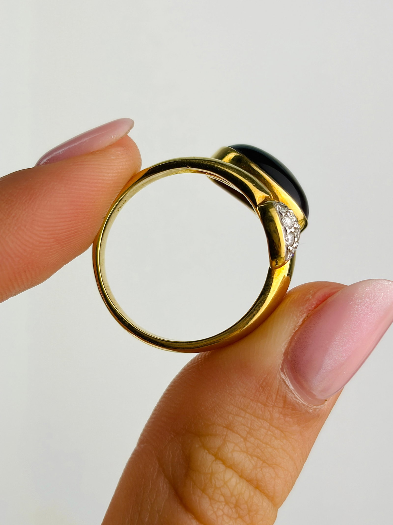 Chunky 18ct Yellow Gold Rare Crossover Diamond Ring - 6