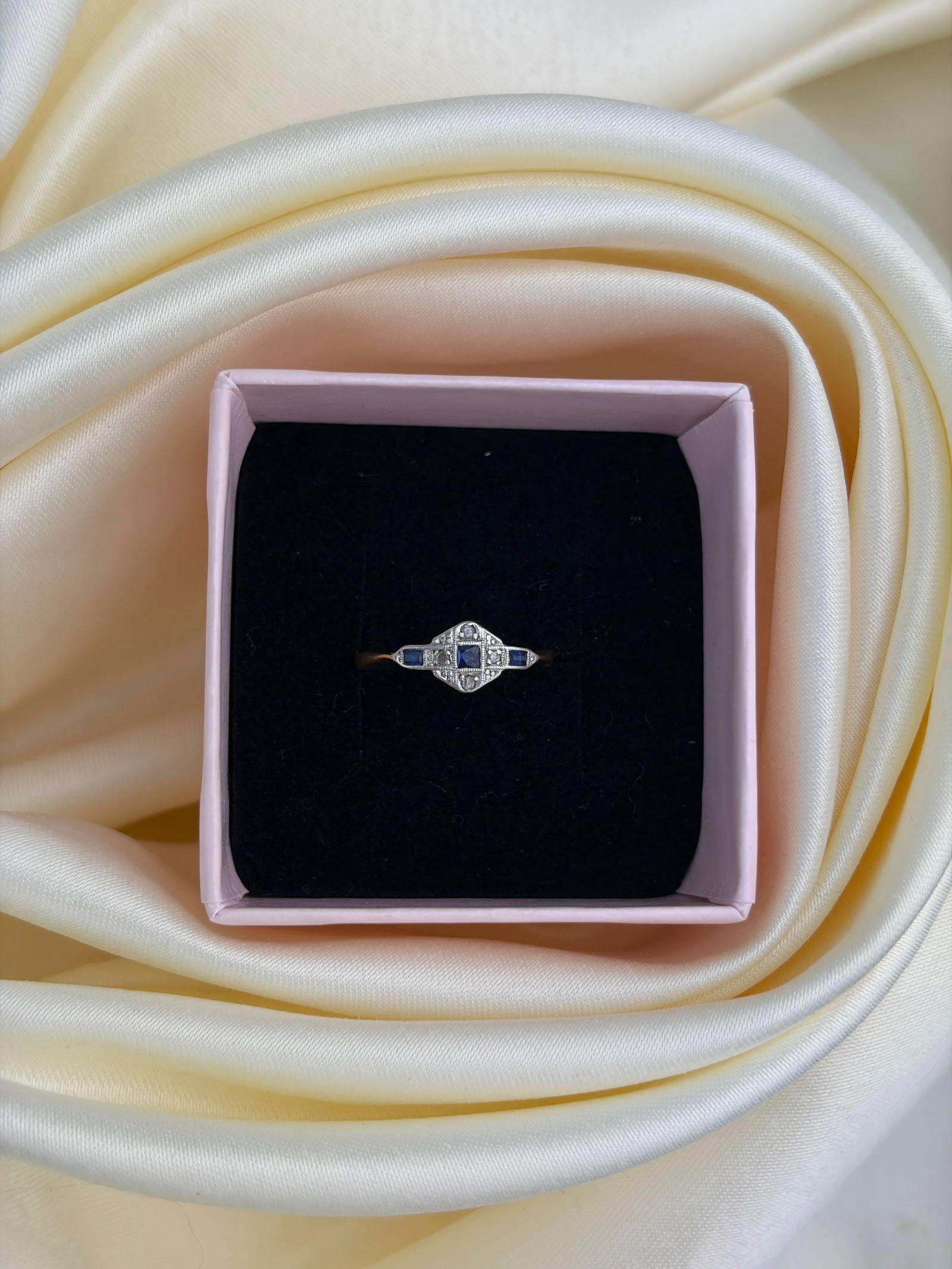 antique 18ct yellow gold and platinum sapphire and diamond art deco ring - 9