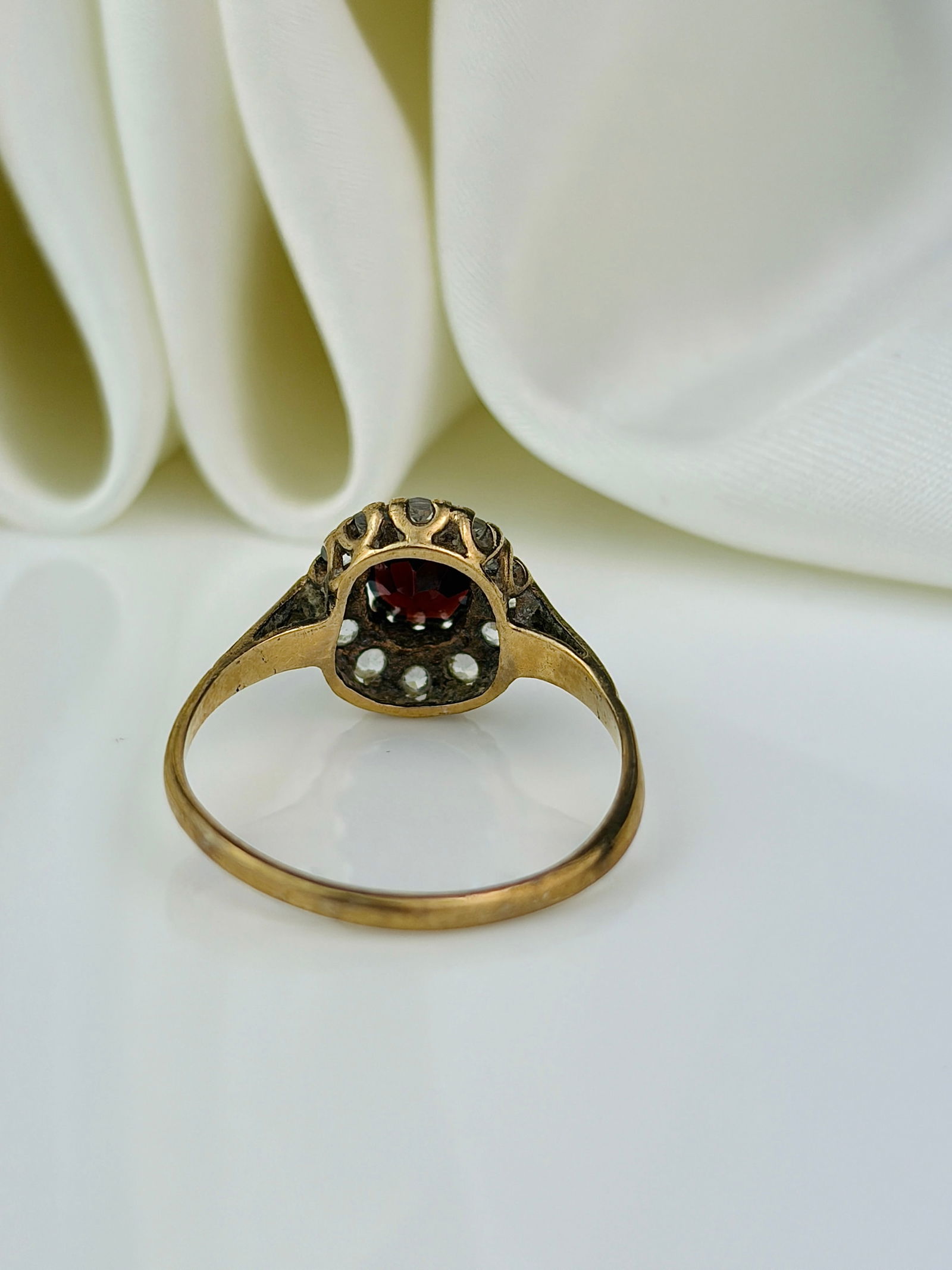 vintage 9ct gold stone set cluster ring - 4