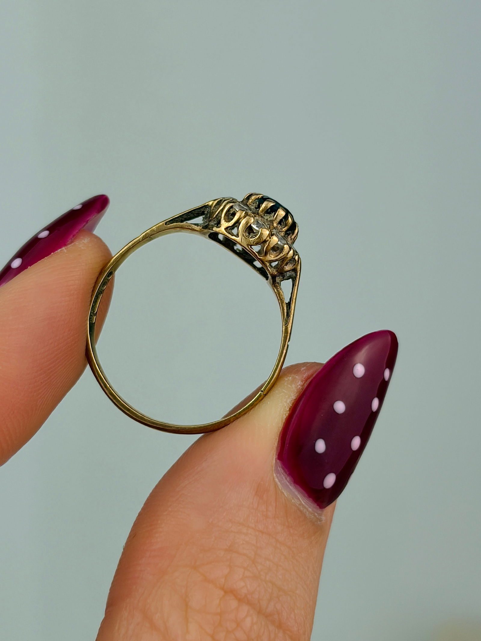 vintage 9ct gold stone set cluster ring - 6