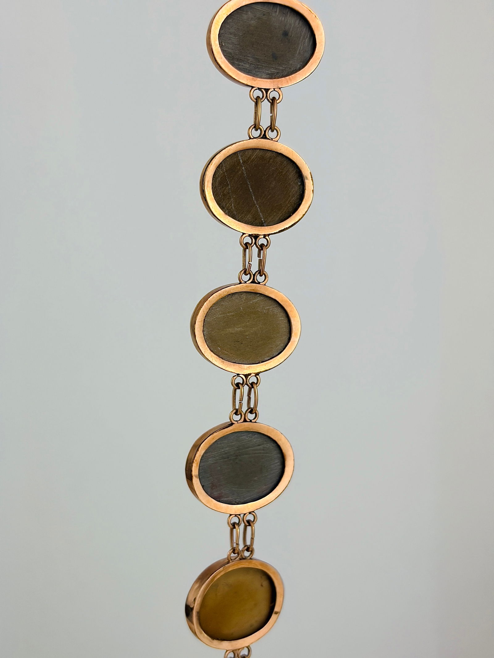 RARE : Antique 9ct Gold Cameo Bracelet - 3