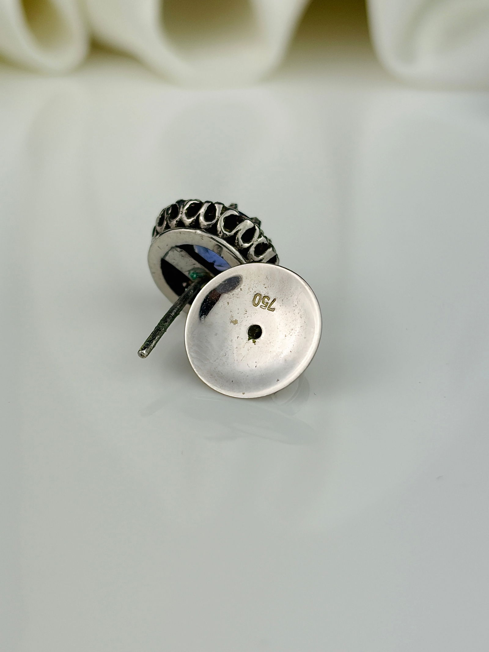 Vintage Tanzanite and Diamond 18ct White Gold Cluster Stud Earrings - 5