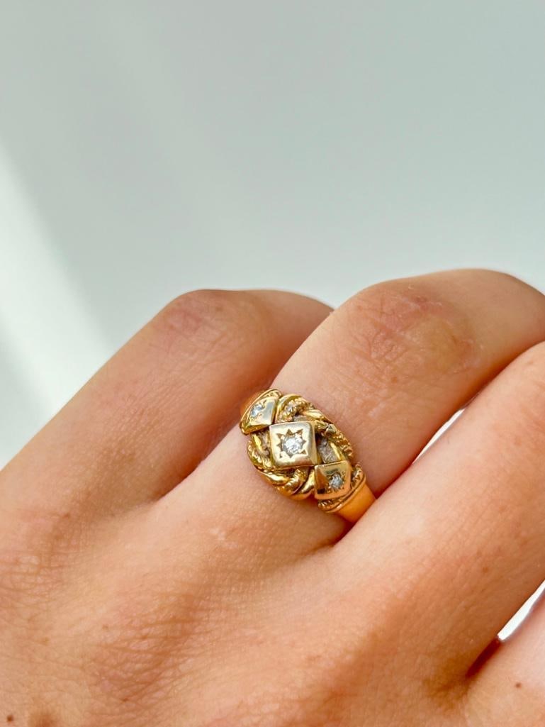 18ct Yellow Gold Diamond 3 Stone Chunky Twist Ring - 3