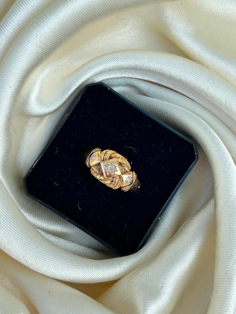 18ct Yellow Gold Diamond 3 Stone Chunky Twist Ring - 8