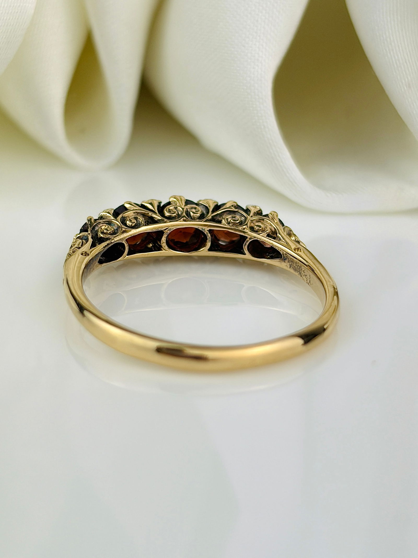 Antique 18ct Gold Tourmaline and Diamond 5 Stone Ring - 3