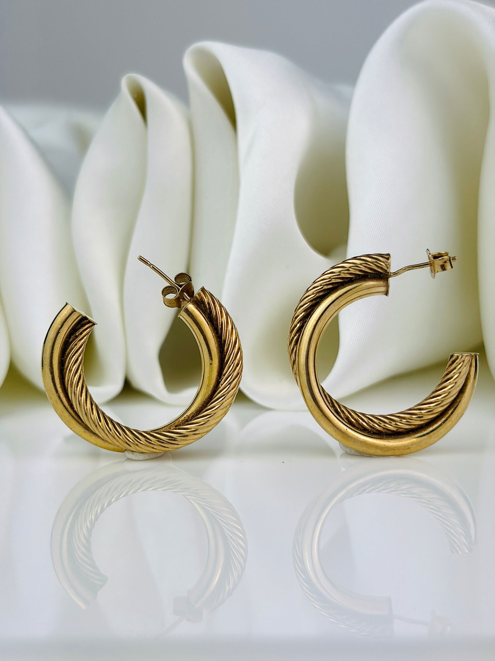Vintage 9ct Yellow Gold Double Hoop Earrings - 6