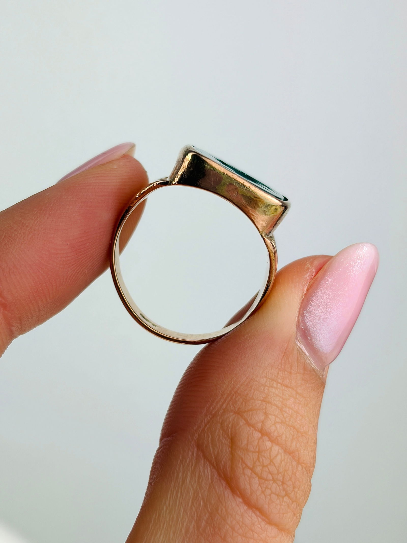 Antique Large 9ct gold roman intaglio ring - 6