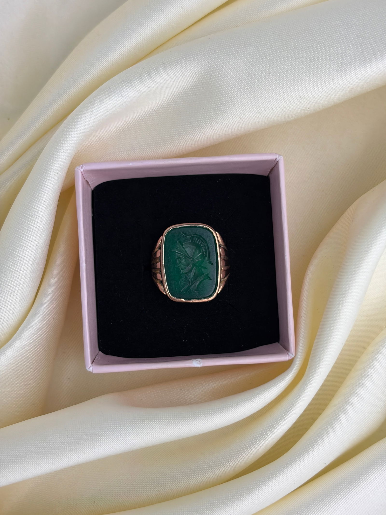 Antique Large 9ct gold roman intaglio ring - 7