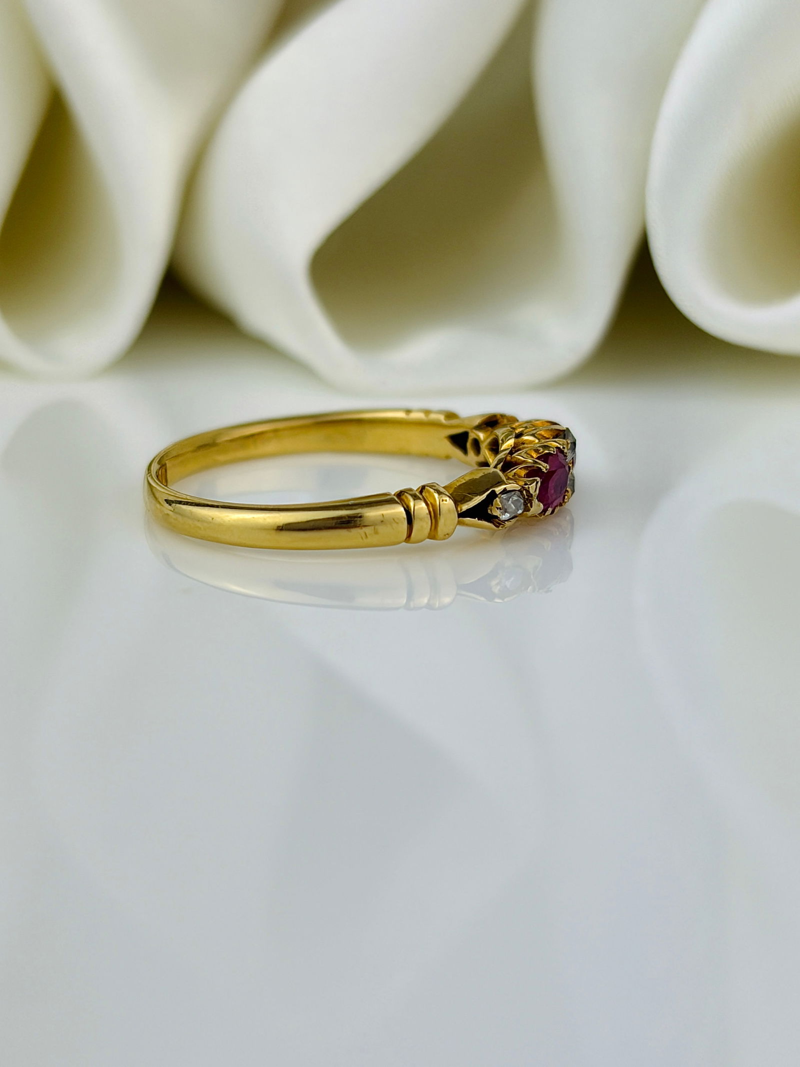 Sweet Antique 18ct Yellow Gold Ruby And Diamond Unusual Band Ring - 2