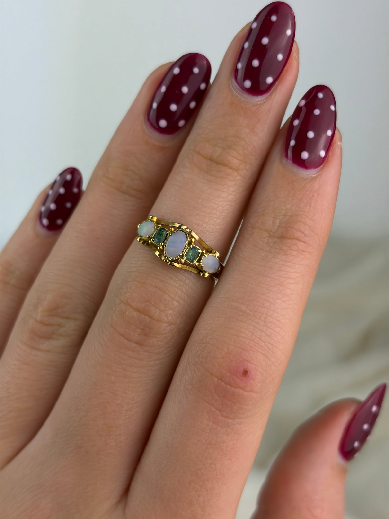 antique opal and emerald gold ring - 8