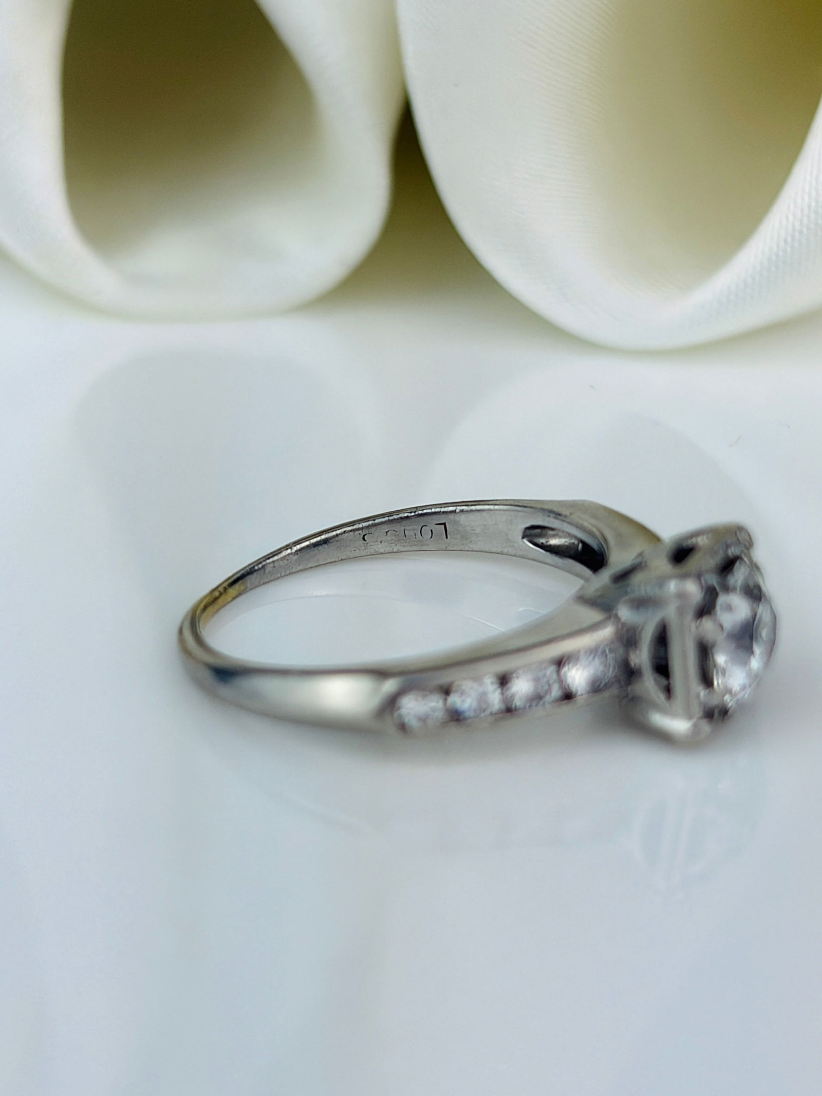 Antique Platinum Diamond Solitaire Engagement Style Ring - 4