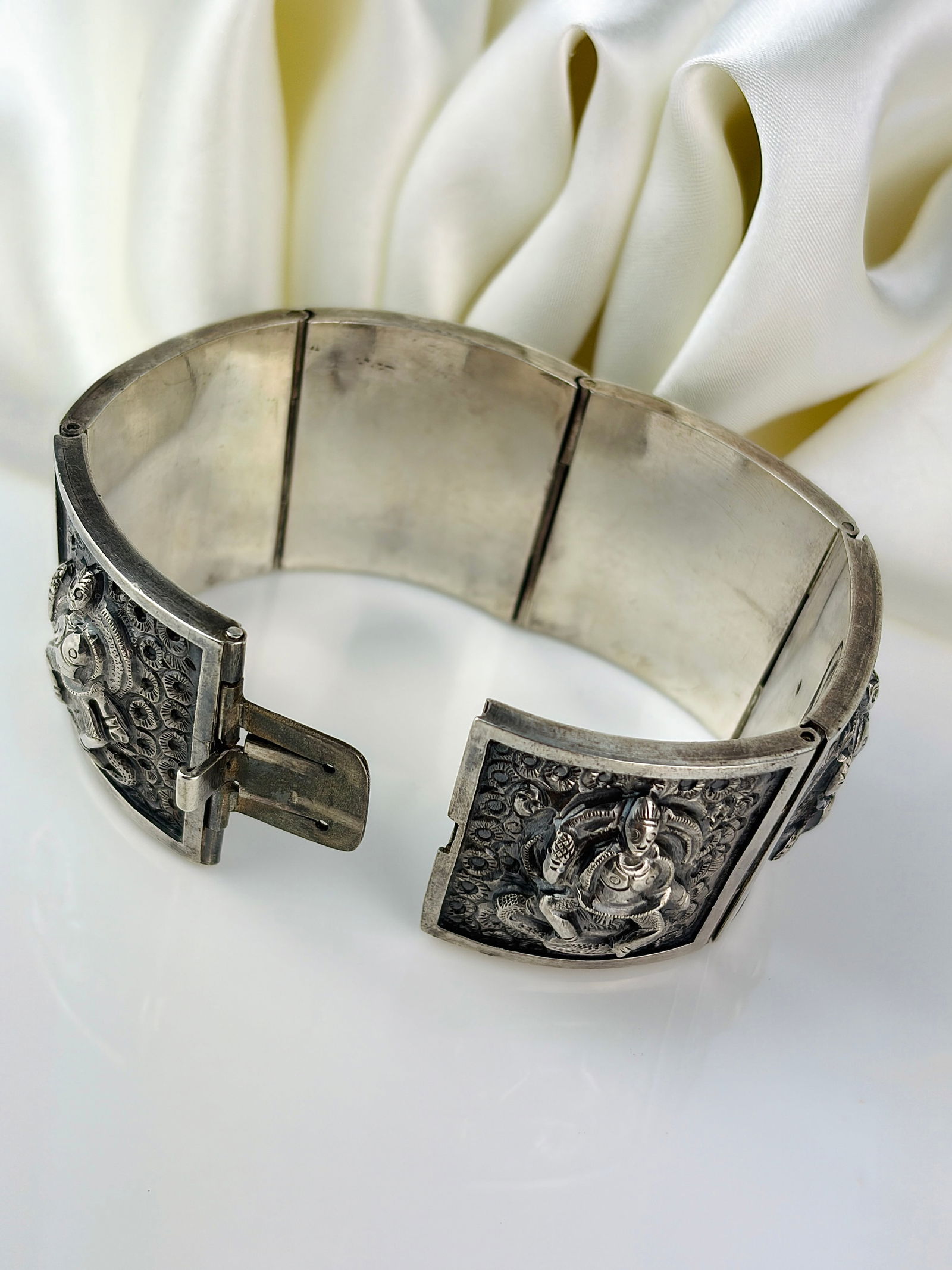 unusual chunky silver bangle bracelet - 5