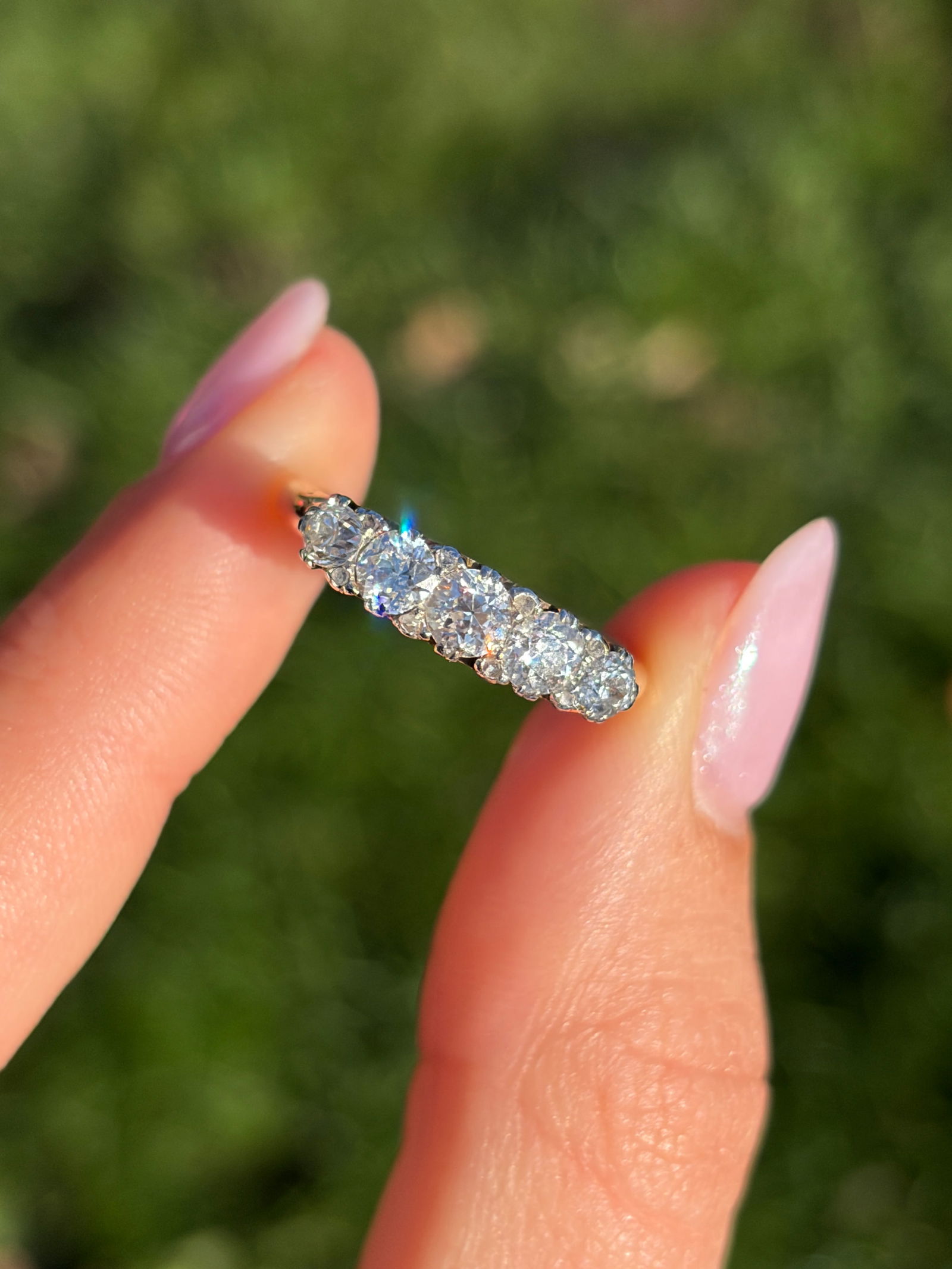 Antique 1ct Diamond 5 Stone Ring in 18ct Yellow Gold - 10