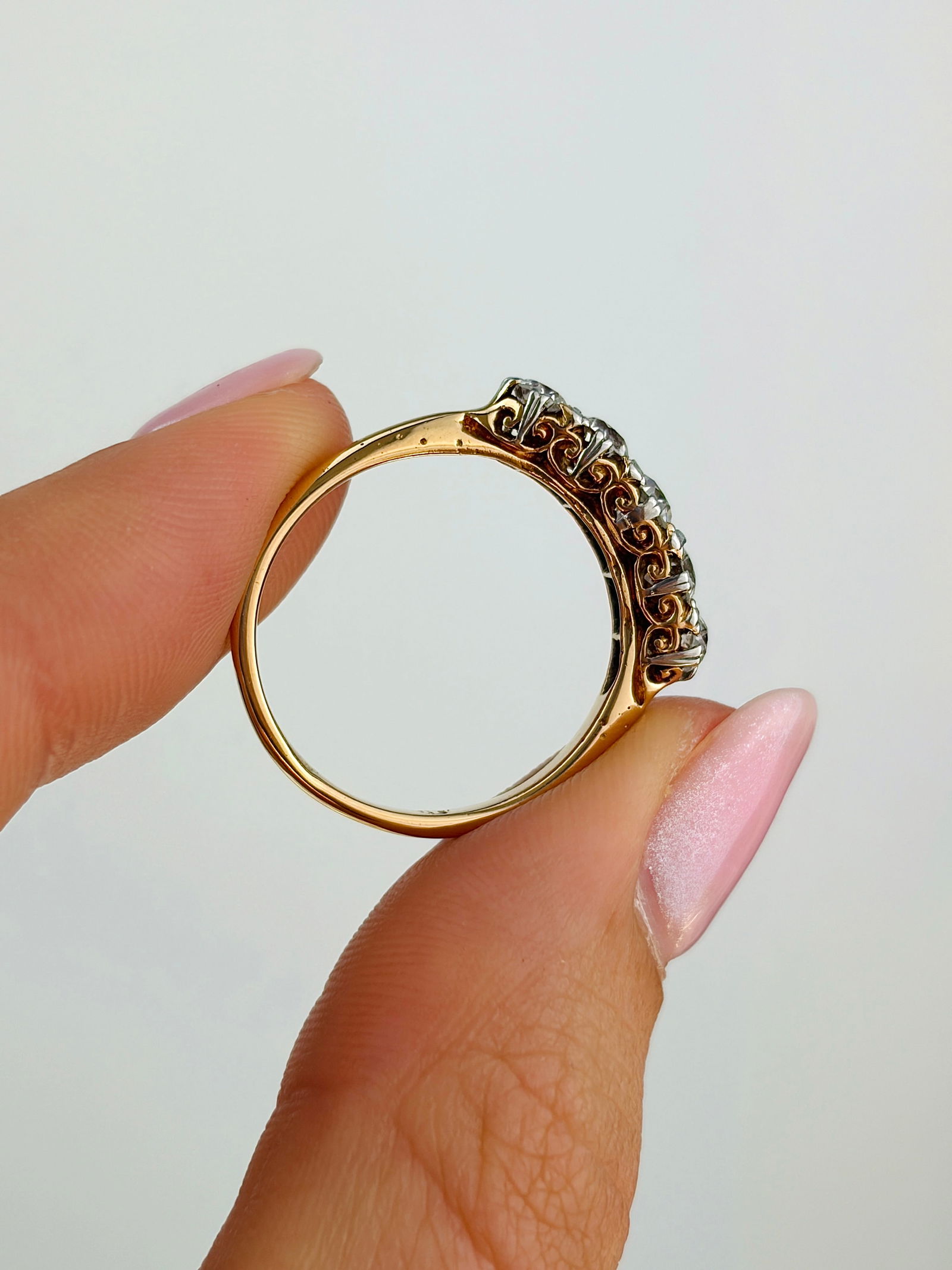 Antique 1ct Diamond 5 Stone Ring in 18ct Yellow Gold - 6