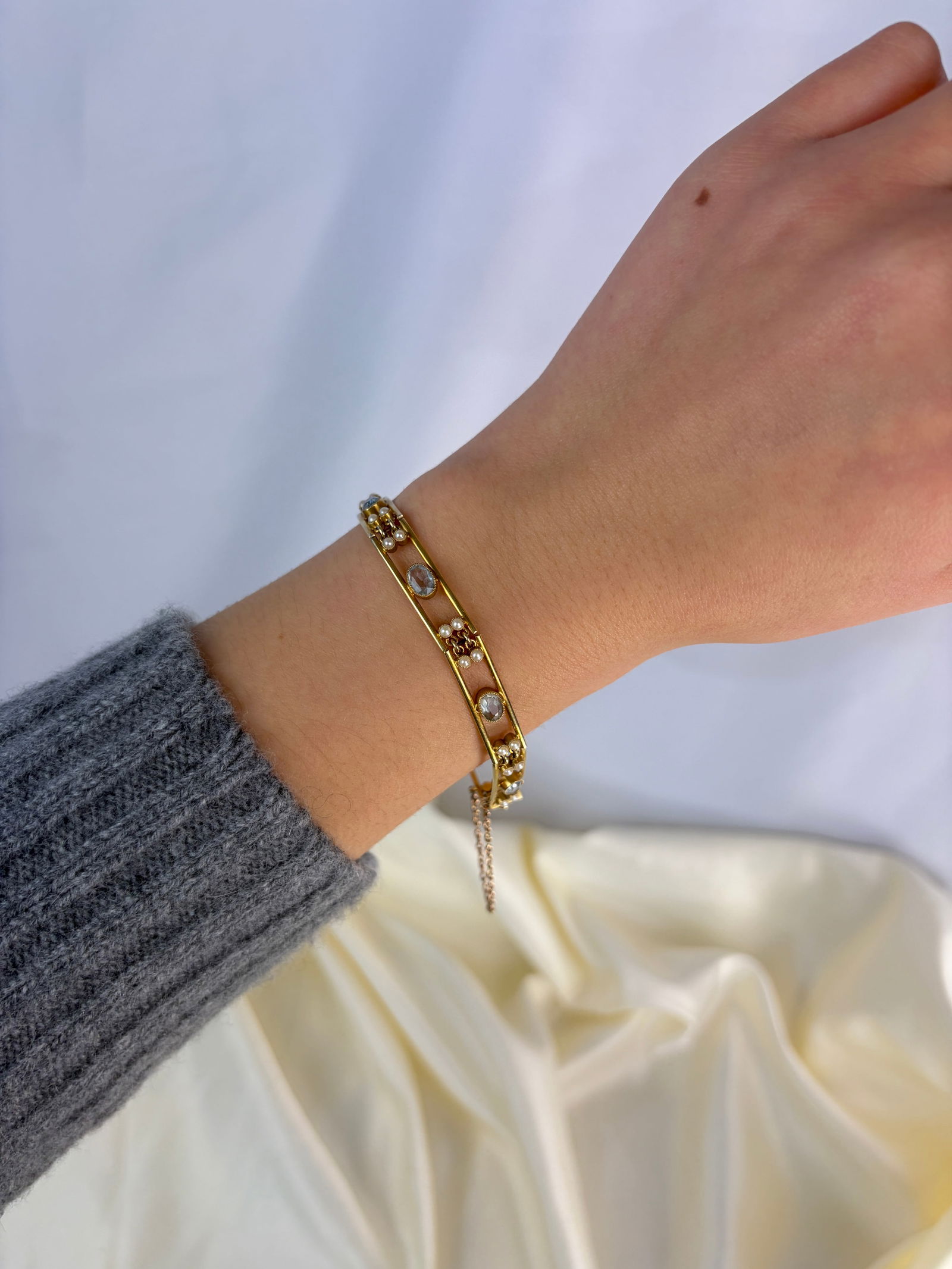 Art Deco Aquamarine and Pearl 15ct Gold Bracelet - 9